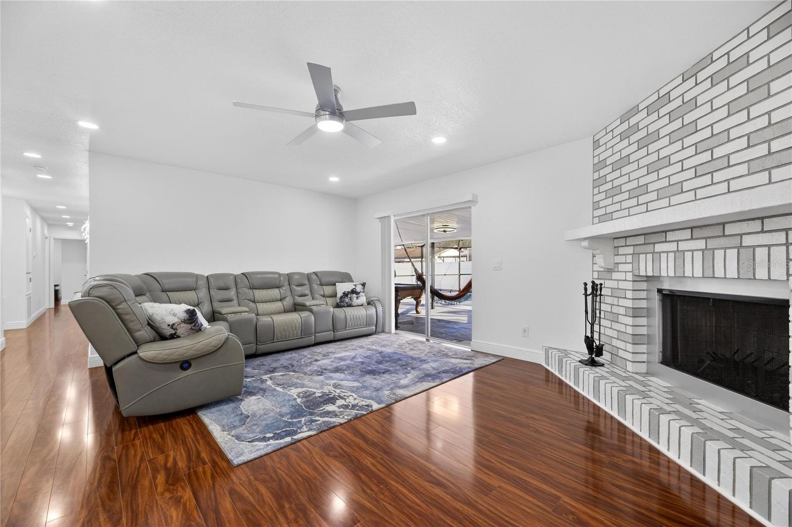 BLOOMINGDALE SEC B UNIT 2 - Residential