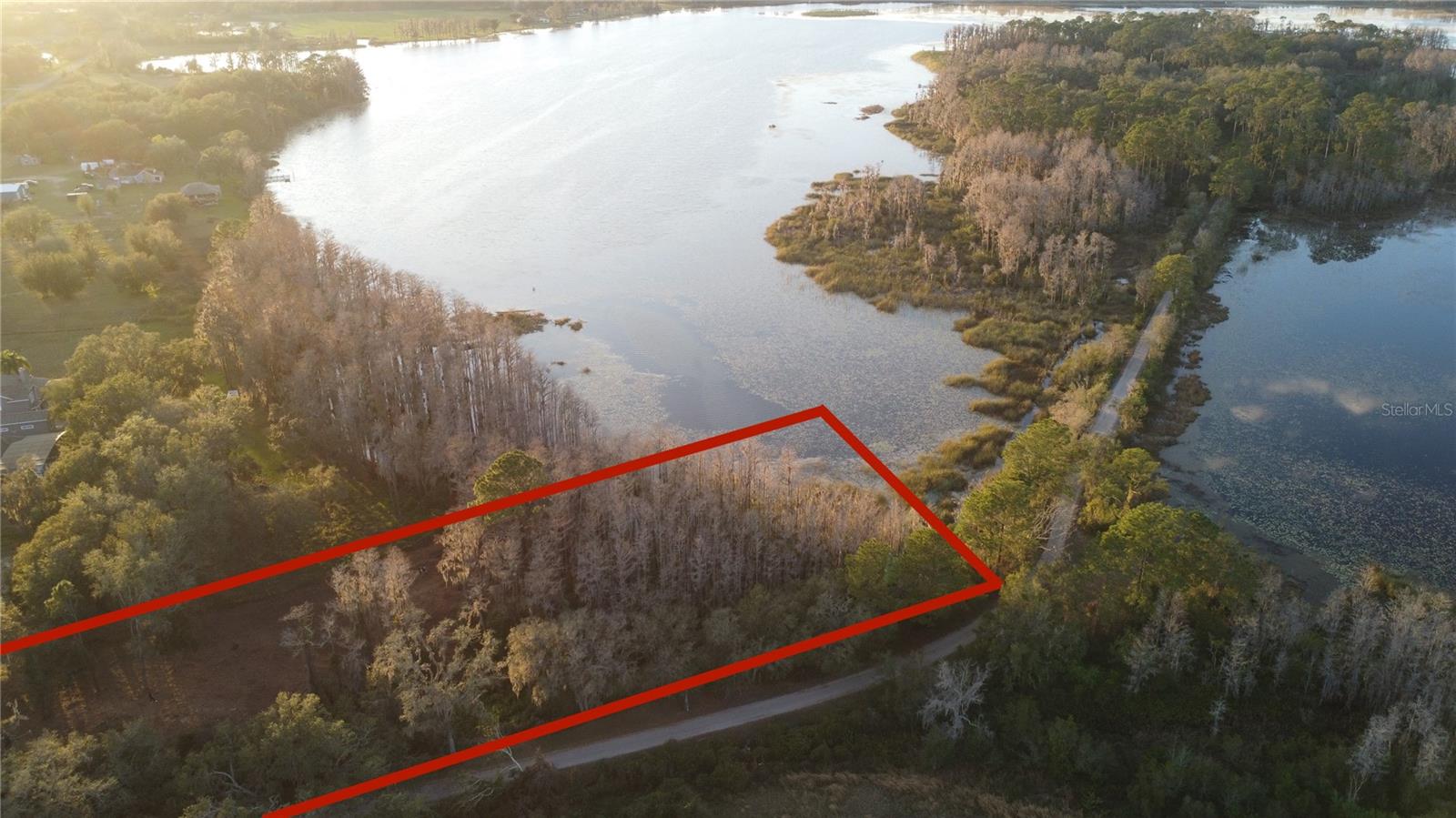 GROVELAND FARMS 17-23-25 - Land