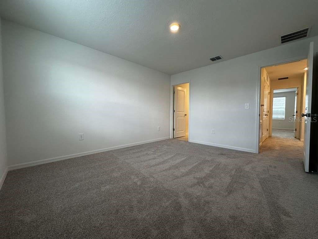 THE TOWNHOMES AT WESTVIEW - Residential Lease
