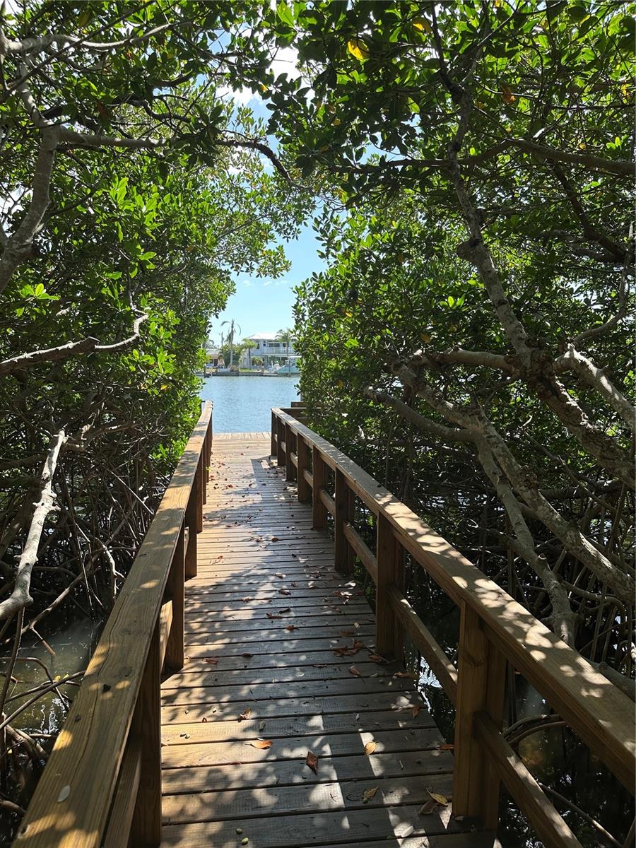 HIDDEN HARBOUR - Residential Lease