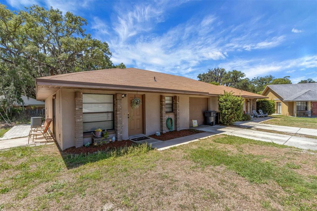Photo of 711 Mikasuki Drive, Lakeland, FL 33813 (MLS # L4961097)