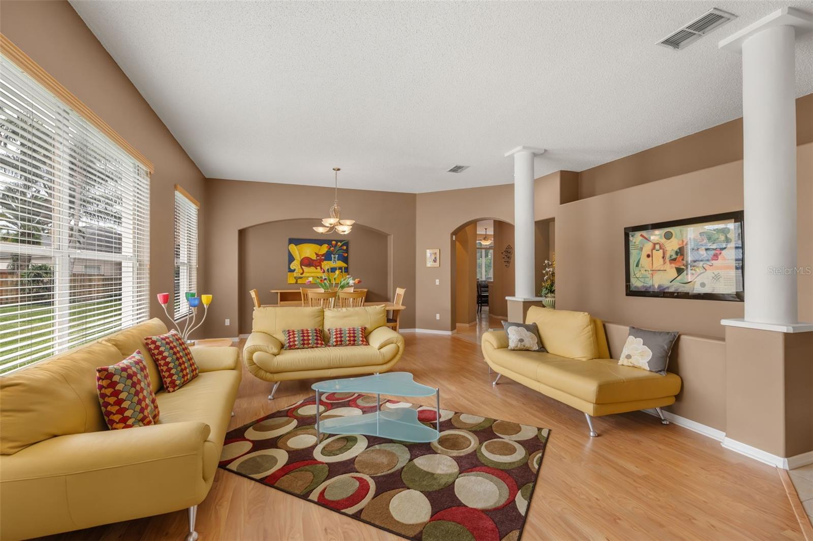 472 DEWARS COURT
