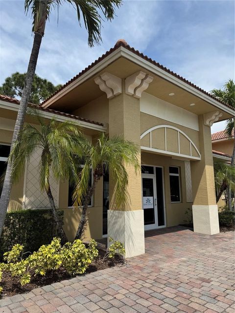 Photo of 300 NW Bethany Drive #320-322, Port Saint Lucie, FL 34986 (MLS # O6389094)