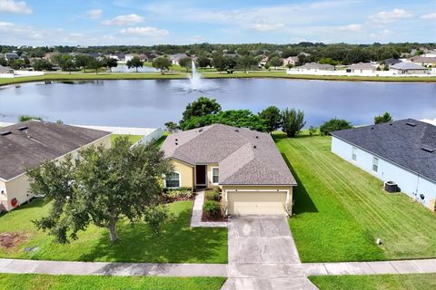 Photo of 3146 Queen Alexandria Drive, Kissimmee, FL 34744 (MLS # S5134934)
