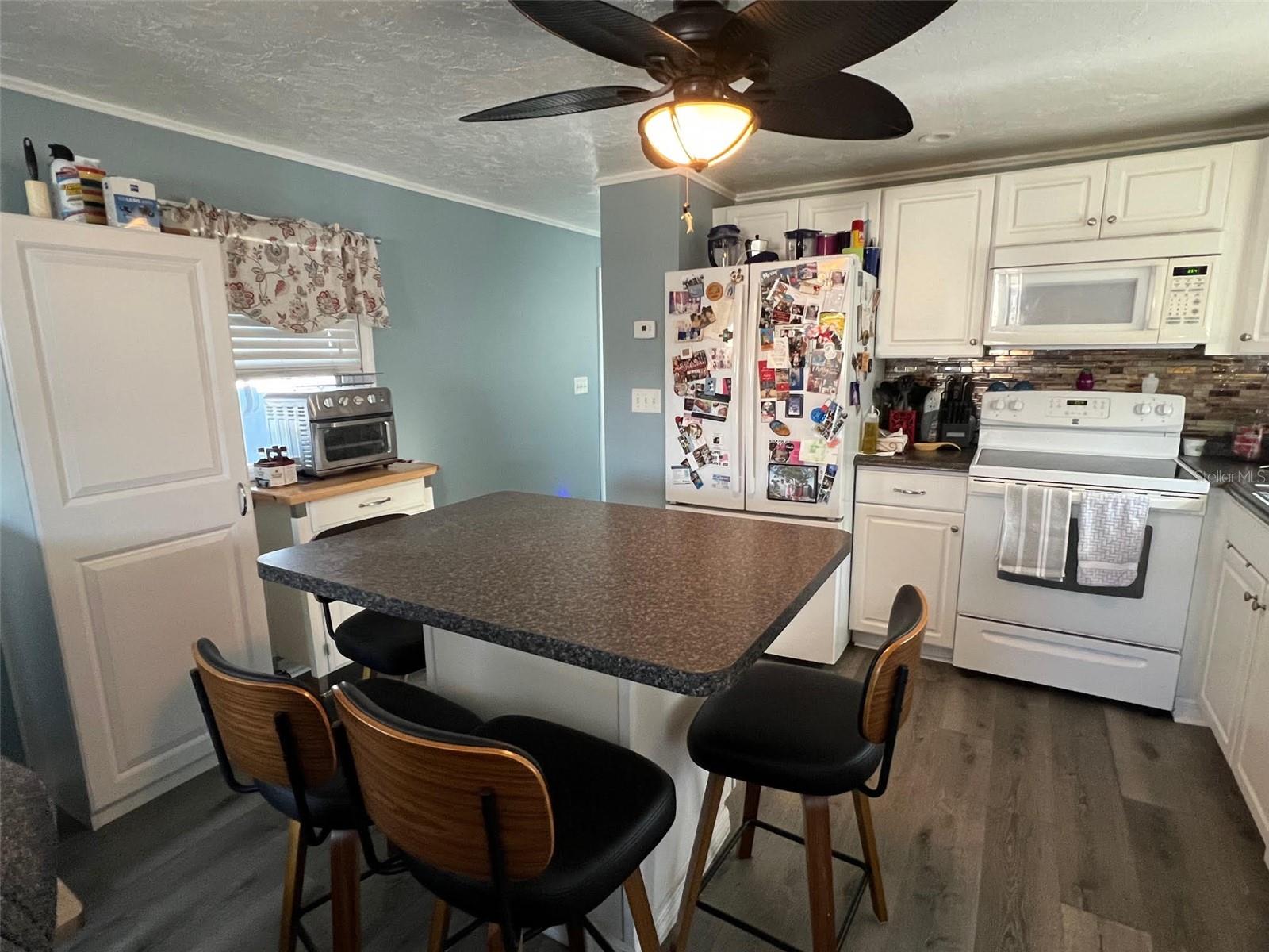 MAJESTIC PARK HOMES INC UNREC - Residential