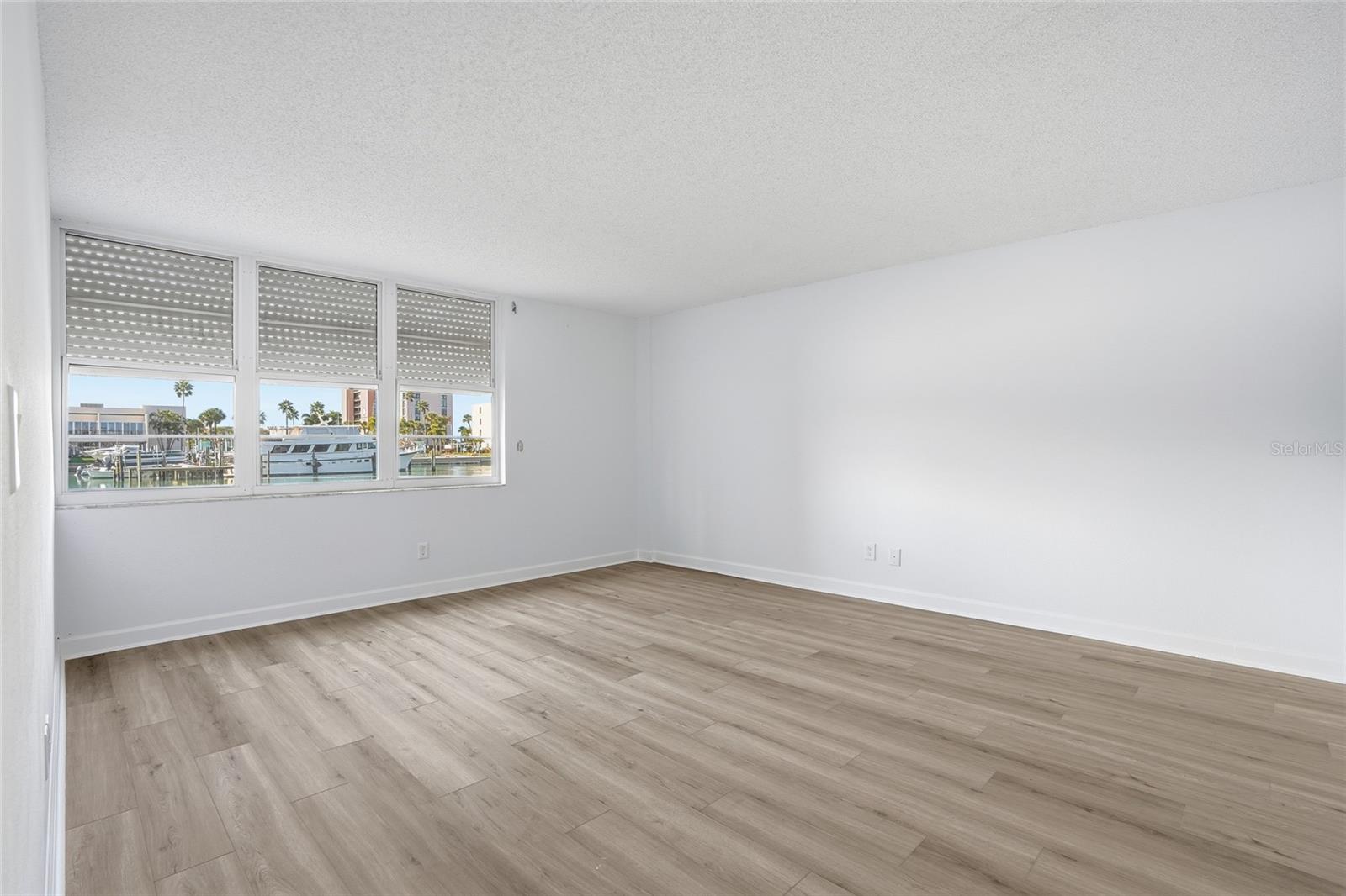 BAY ISLAND GROUP 5 - Residential