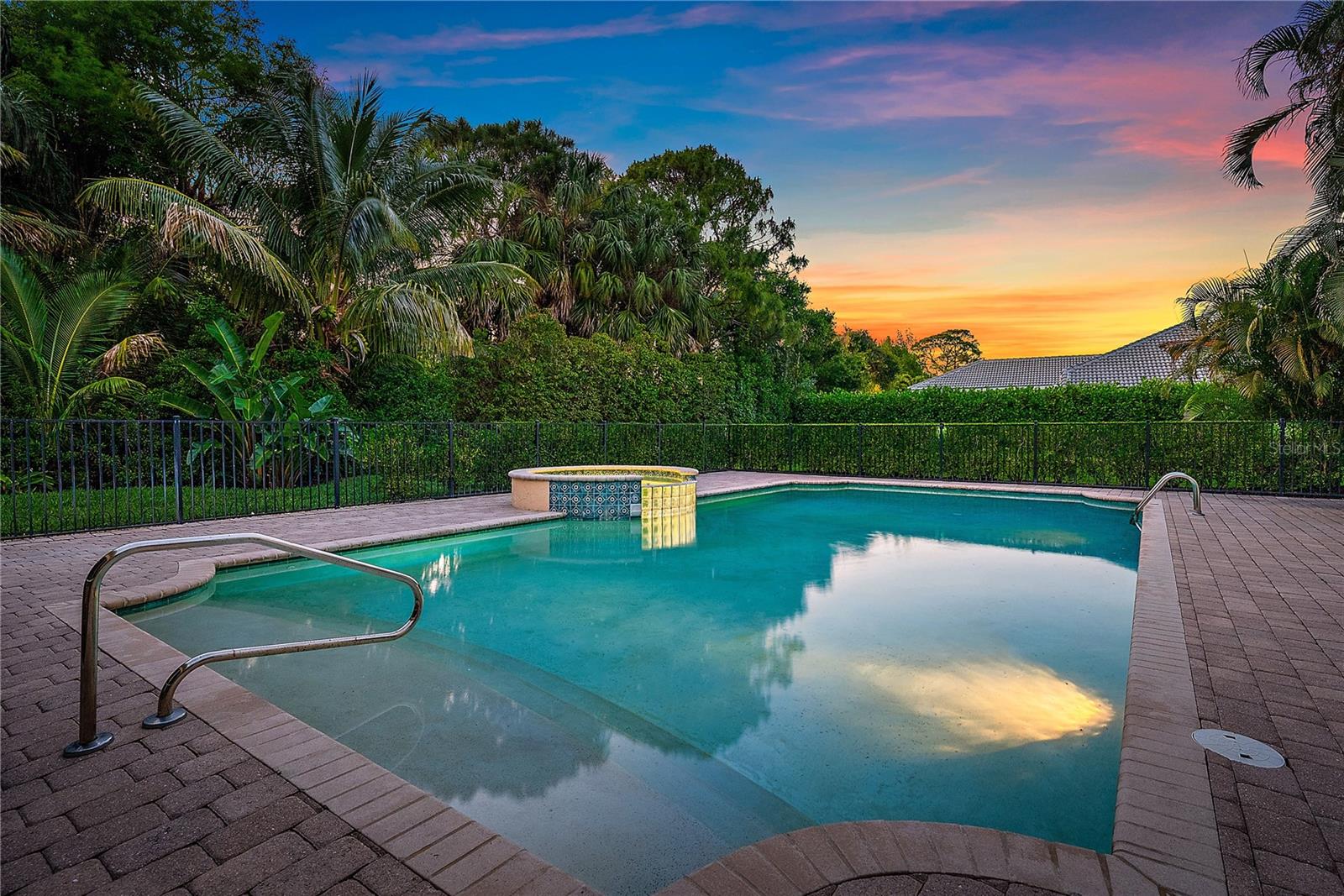 MYSTIC COVE - Residential