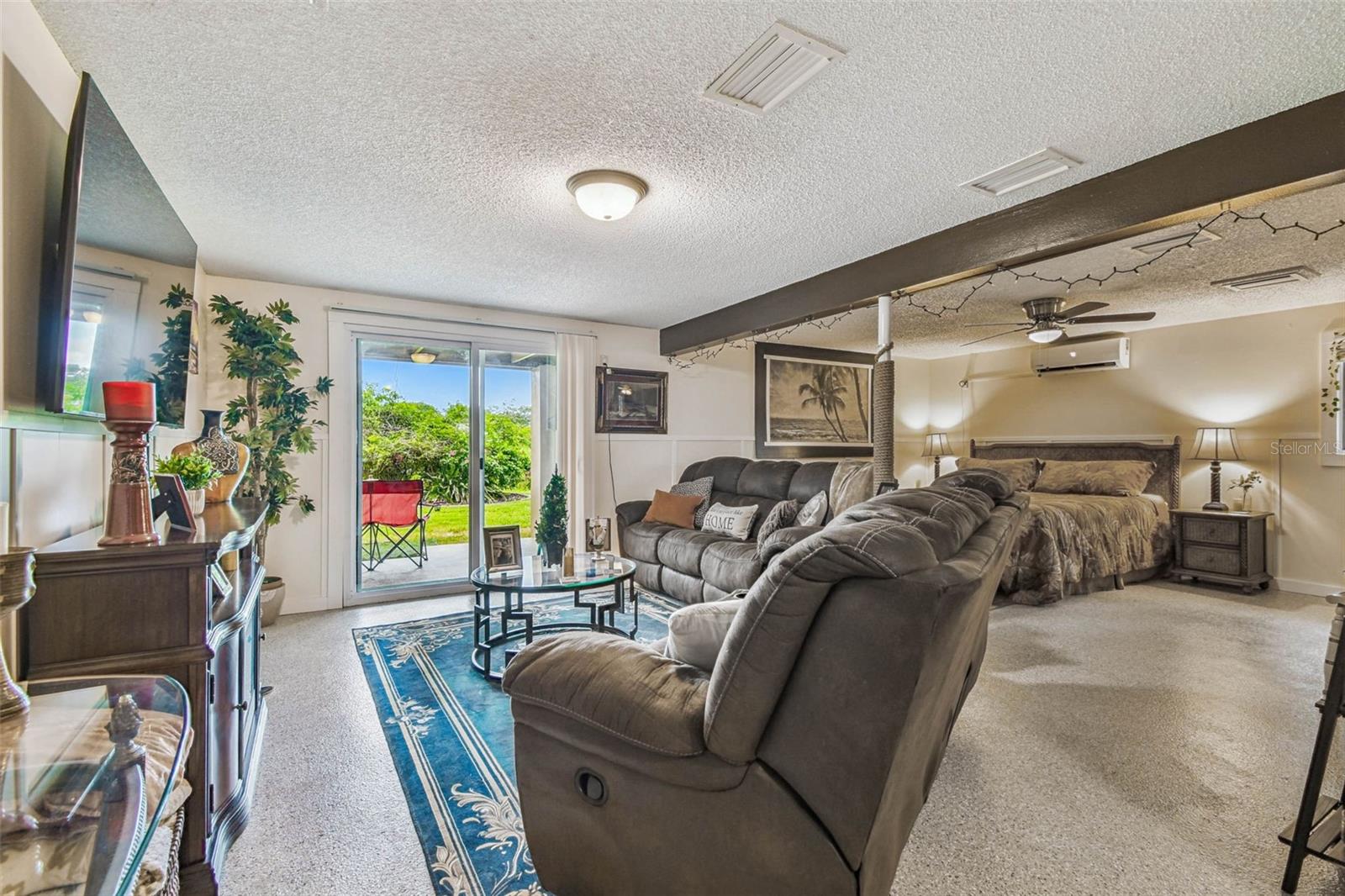 POINTE ALEXIS SOUTH - Residential