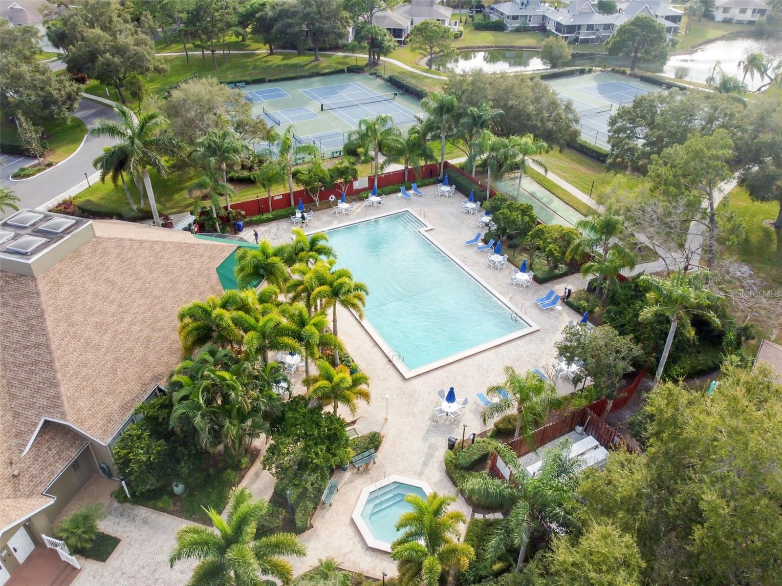 POINTE ALEXIS SOUTH - Residential