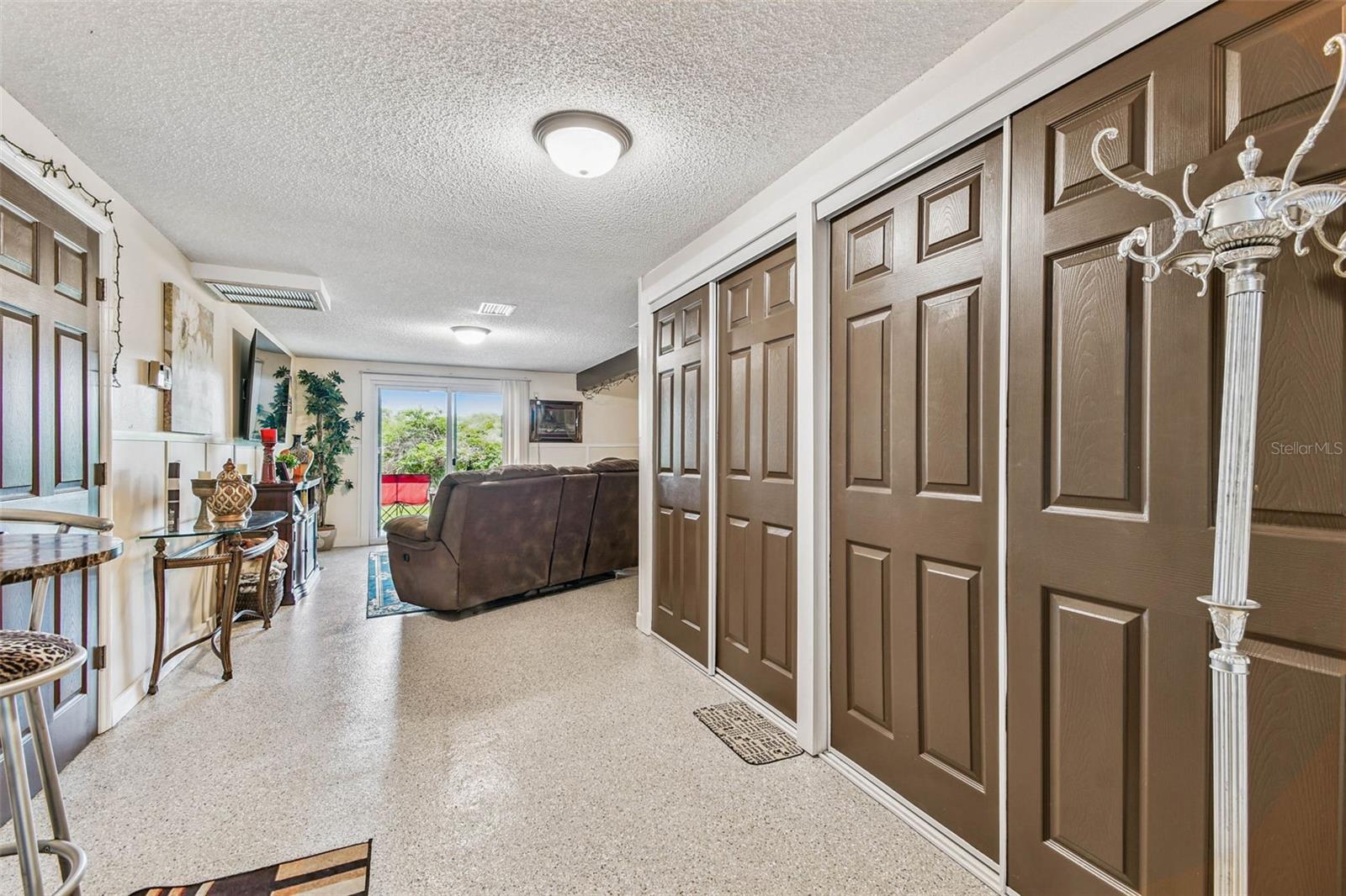 POINTE ALEXIS SOUTH - Residential