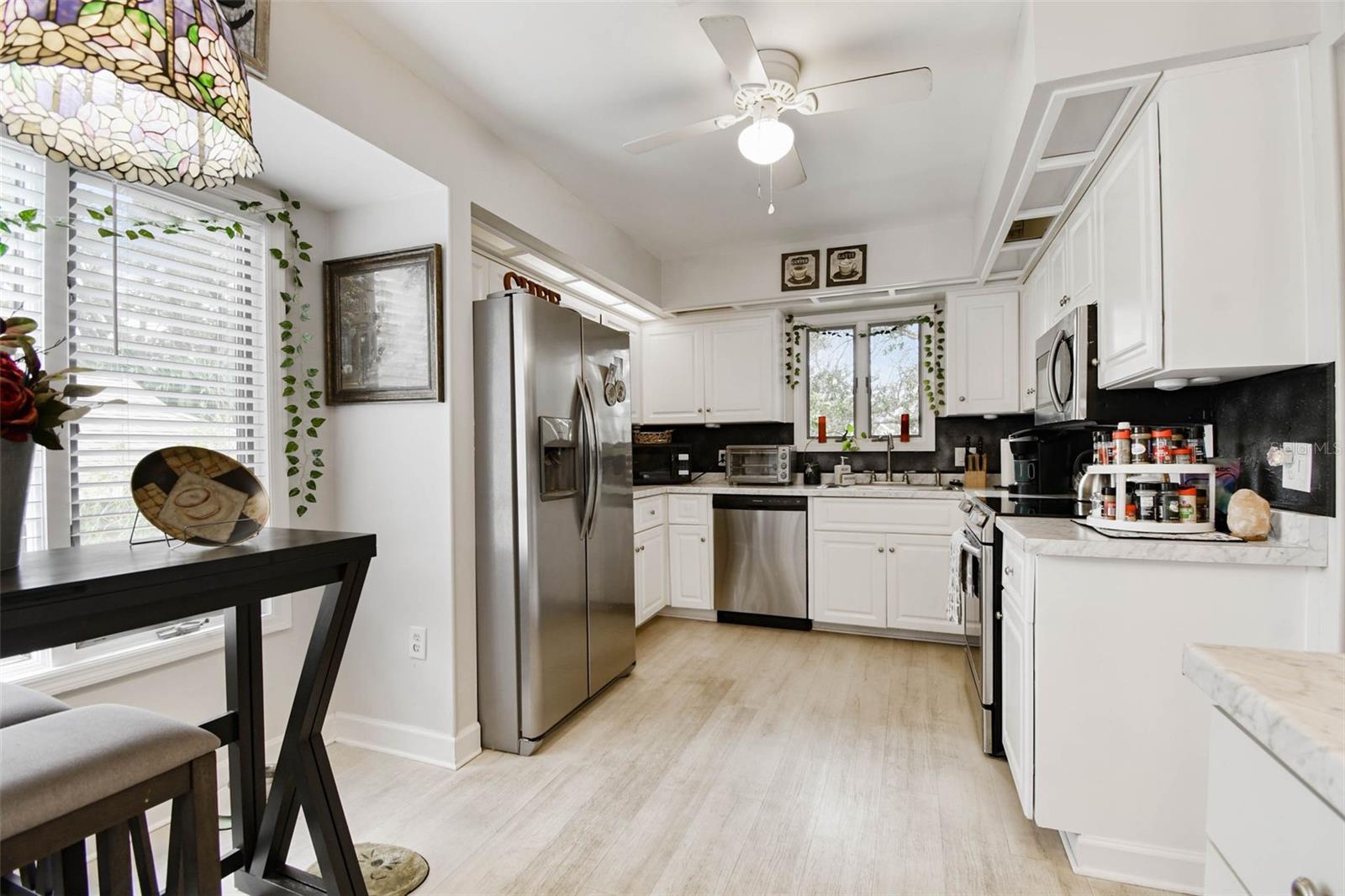 POINTE ALEXIS SOUTH - Residential