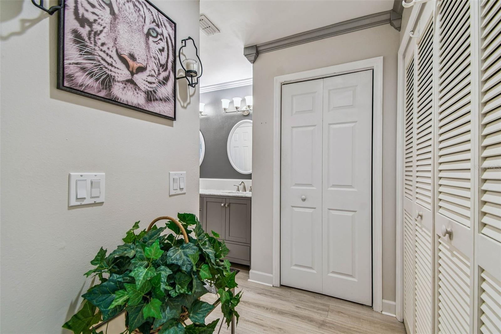 POINTE ALEXIS SOUTH - Residential