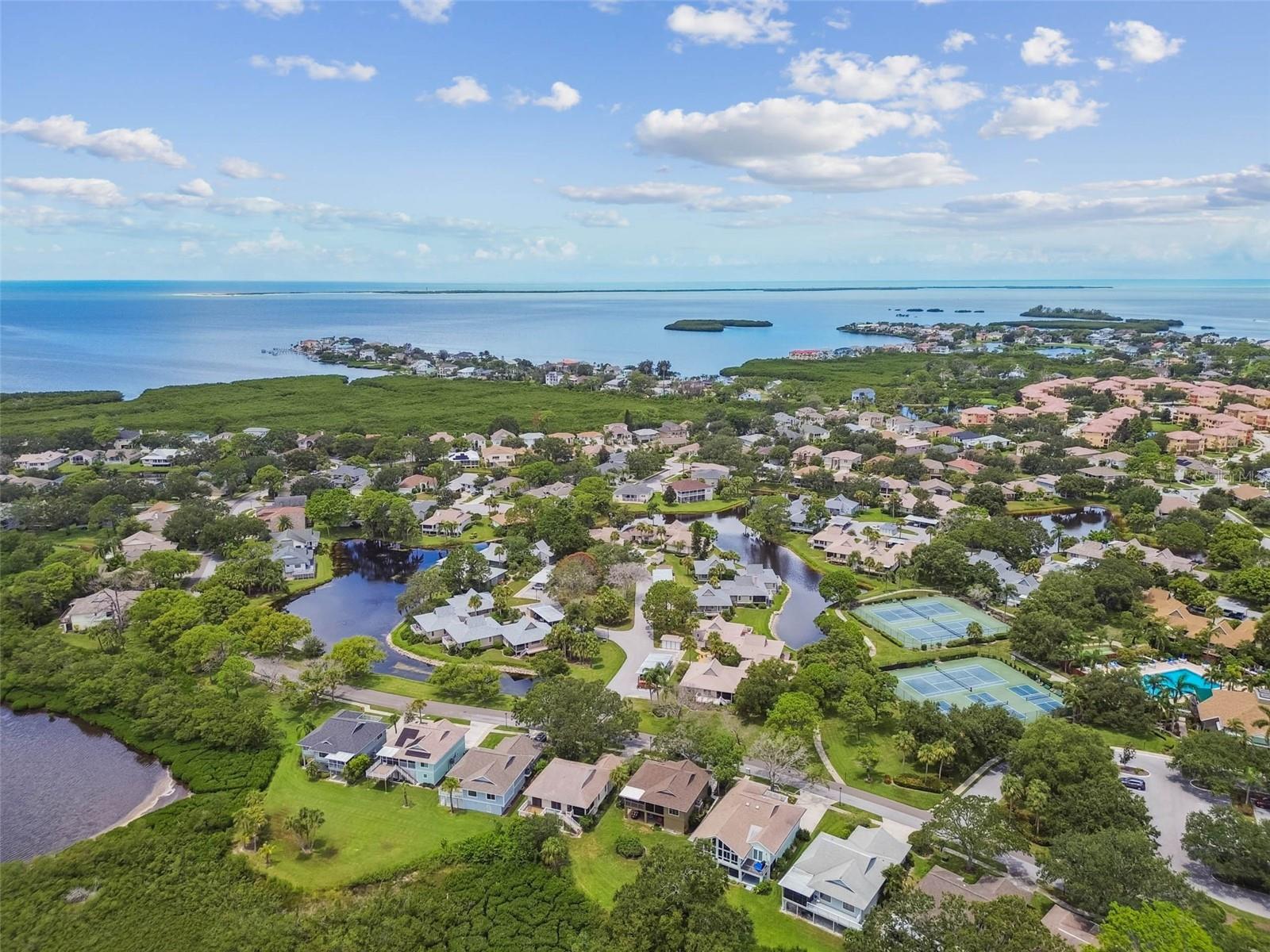 POINTE ALEXIS SOUTH - Residential