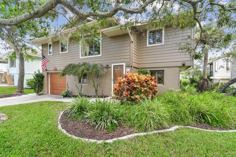 Photo of 1011 S Pointe Alexis Drive, Tarpon Springs, FL 34689 (MLS # TB8420782)