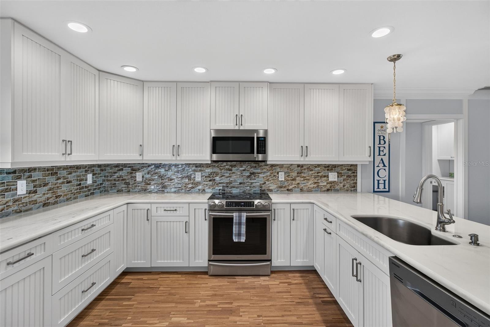 326 WINDRUSH BOULEVARD 202