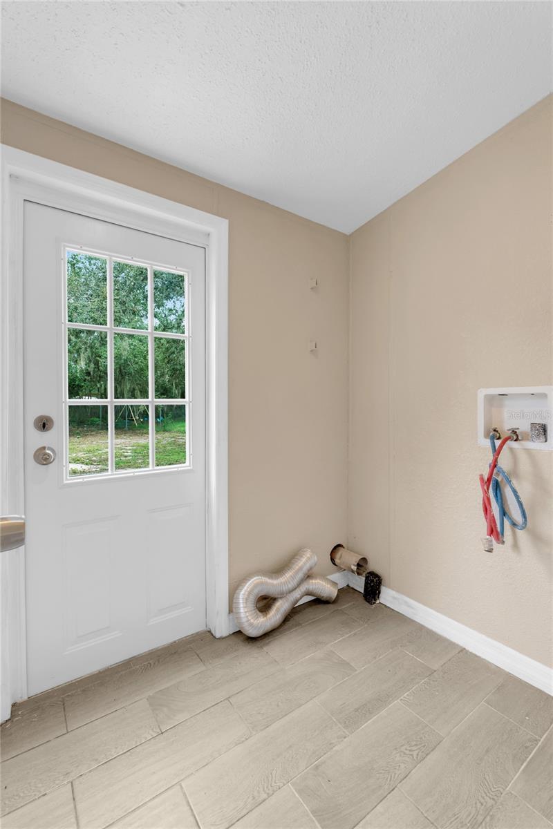 LAKE PIERCE RANCHETTES FIFTH ADD - Residential Lease