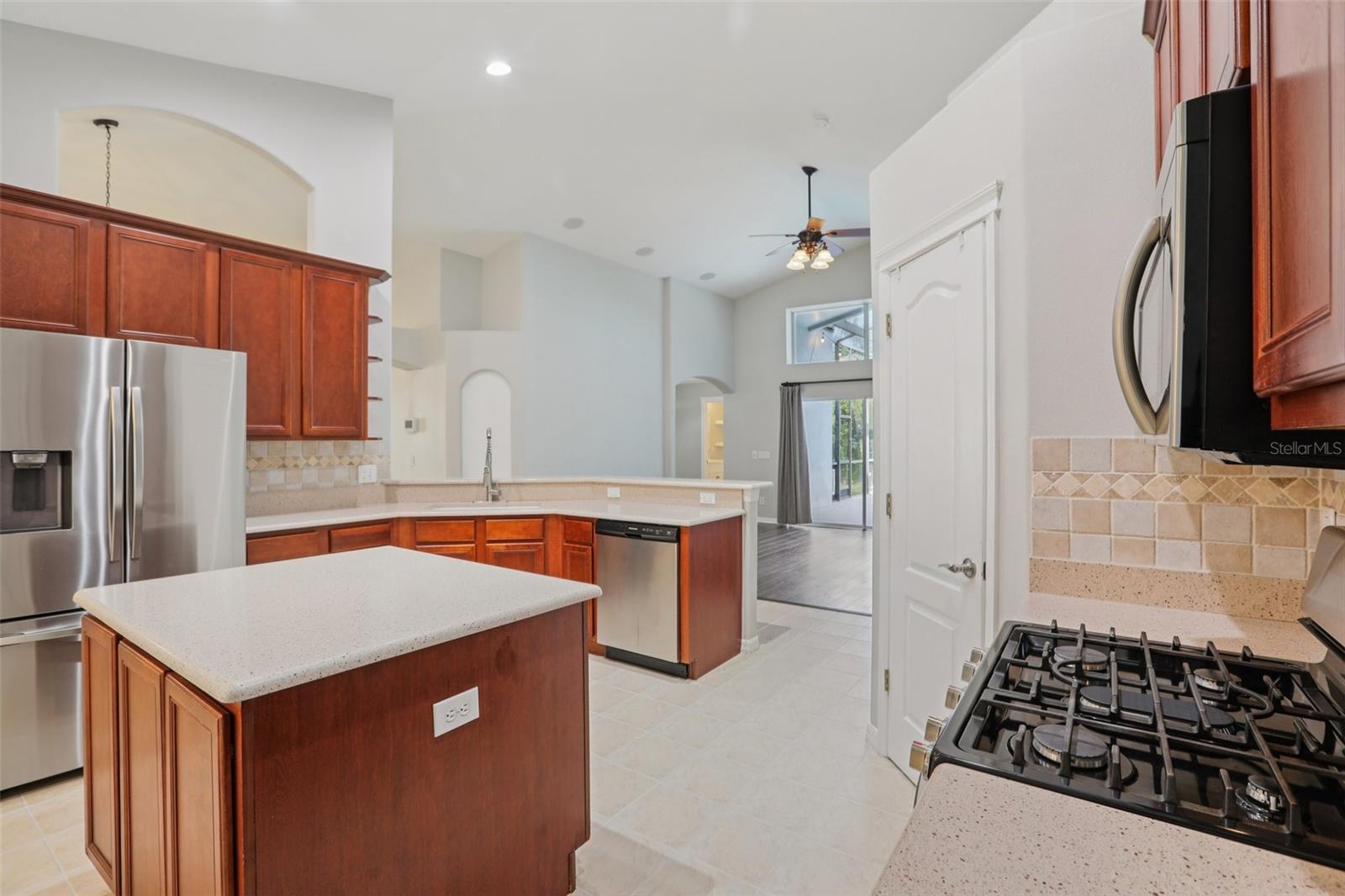 FISHHAWK RANCH - Residential