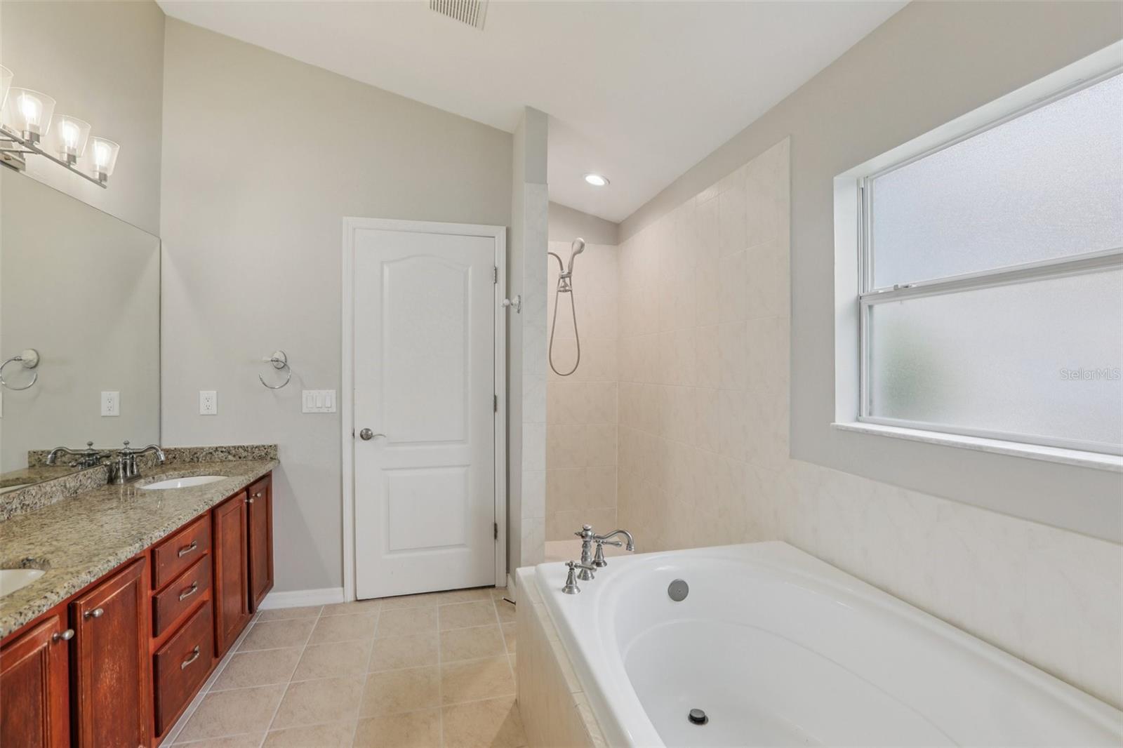 FISHHAWK RANCH - Residential