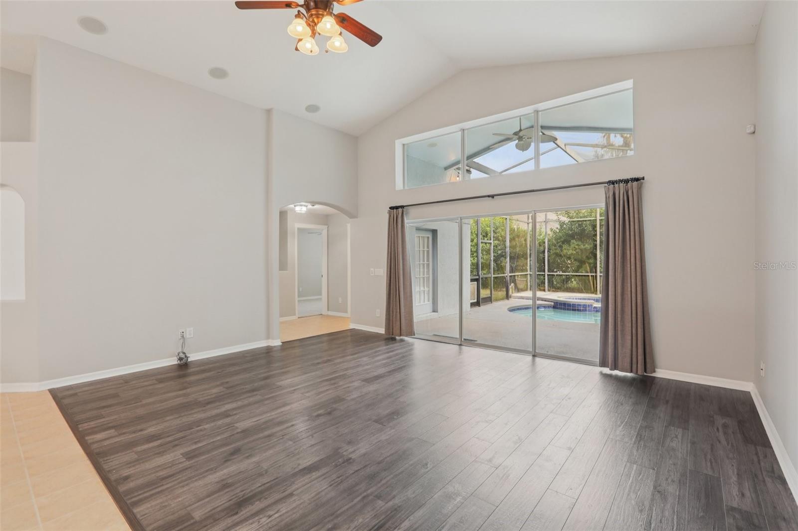 FISHHAWK RANCH - Residential