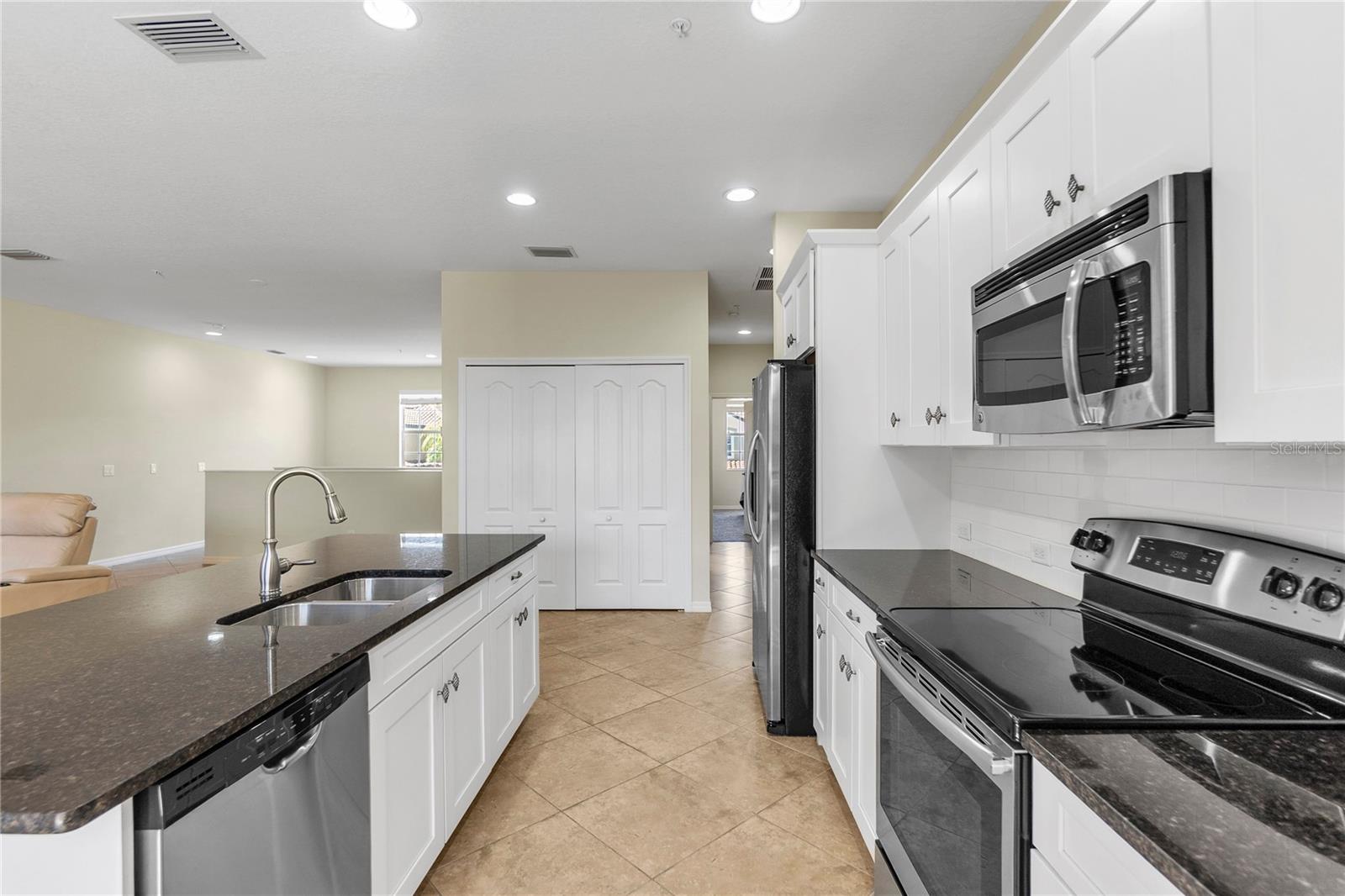 MIRAMAR LAGOONS AT LAKEWOOD RANCH III - Residential