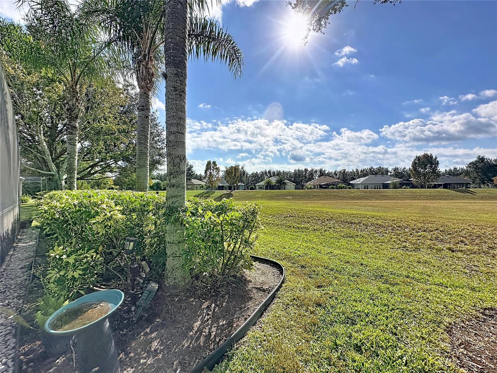 CASCADES OF GROVELAND (TRILOGY) - Residential