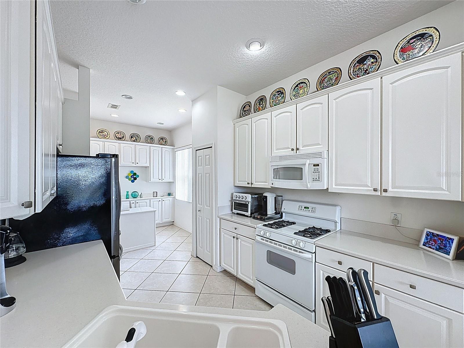 CASCADES OF GROVELAND (TRILOGY) - Residential