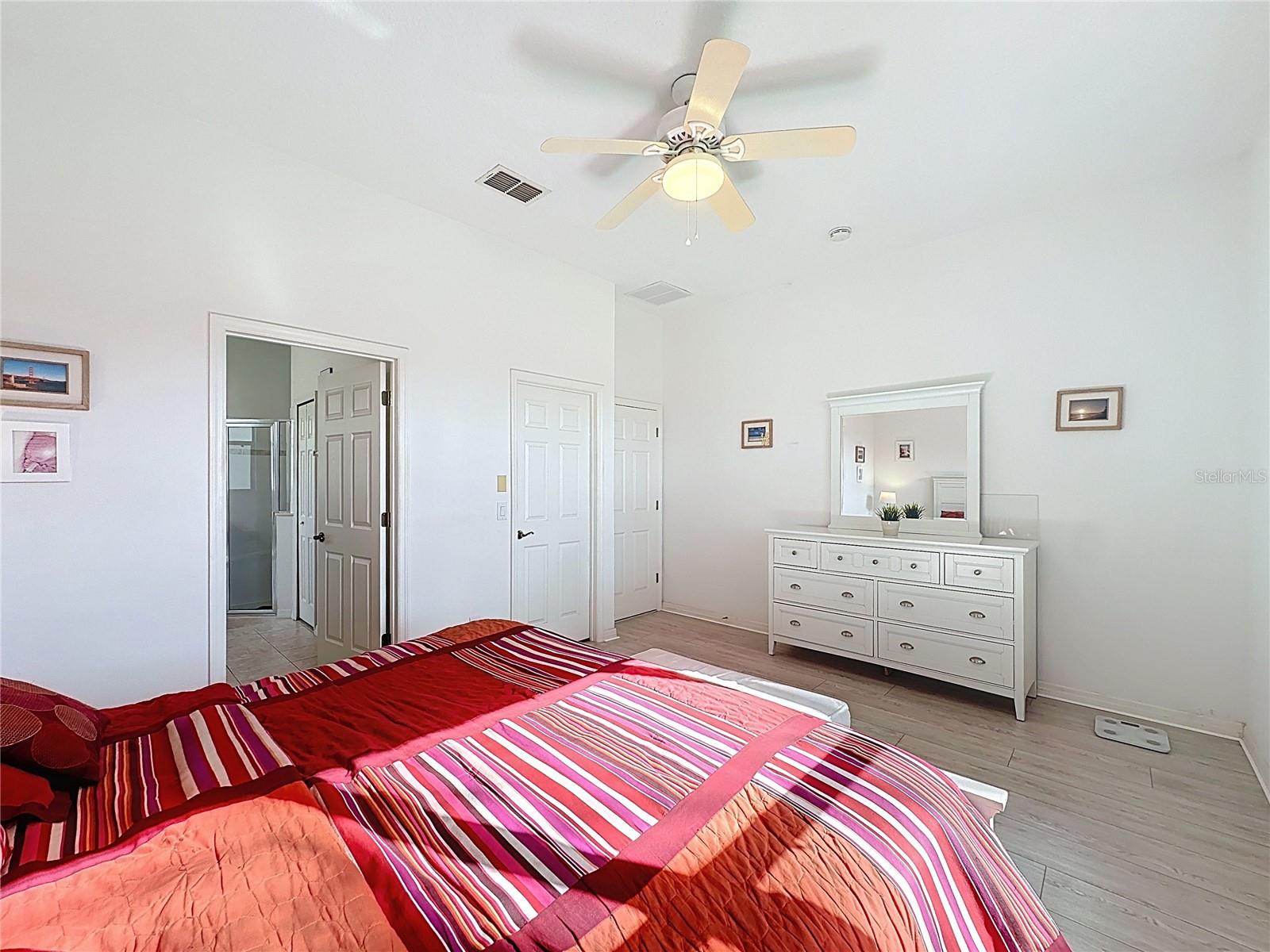 CASCADES OF GROVELAND (TRILOGY) - Residential