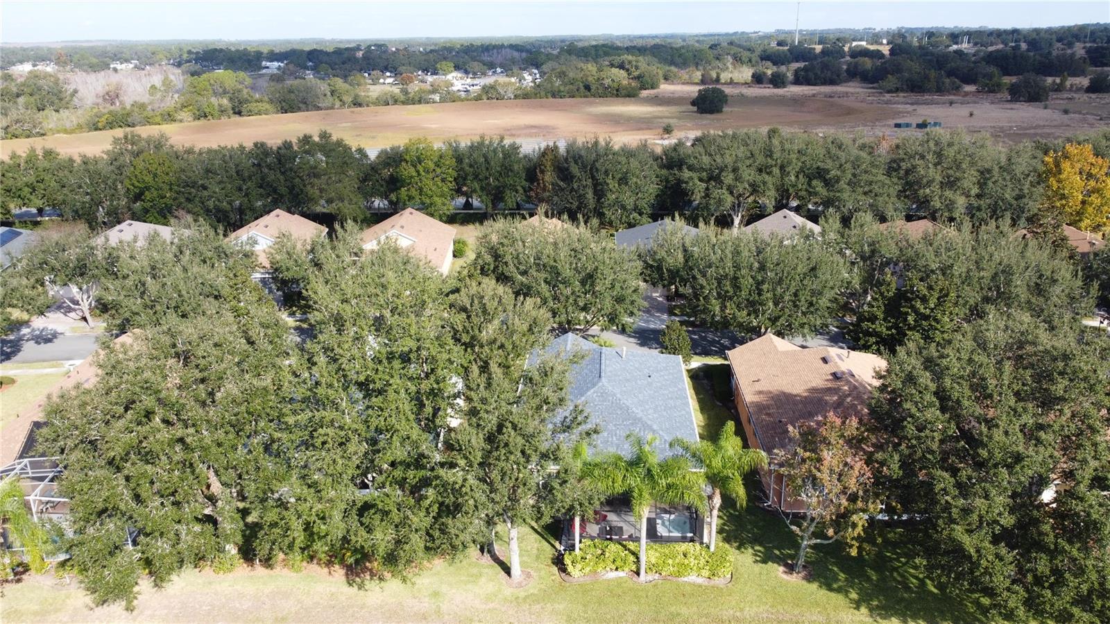 CASCADES OF GROVELAND (TRILOGY) - Residential