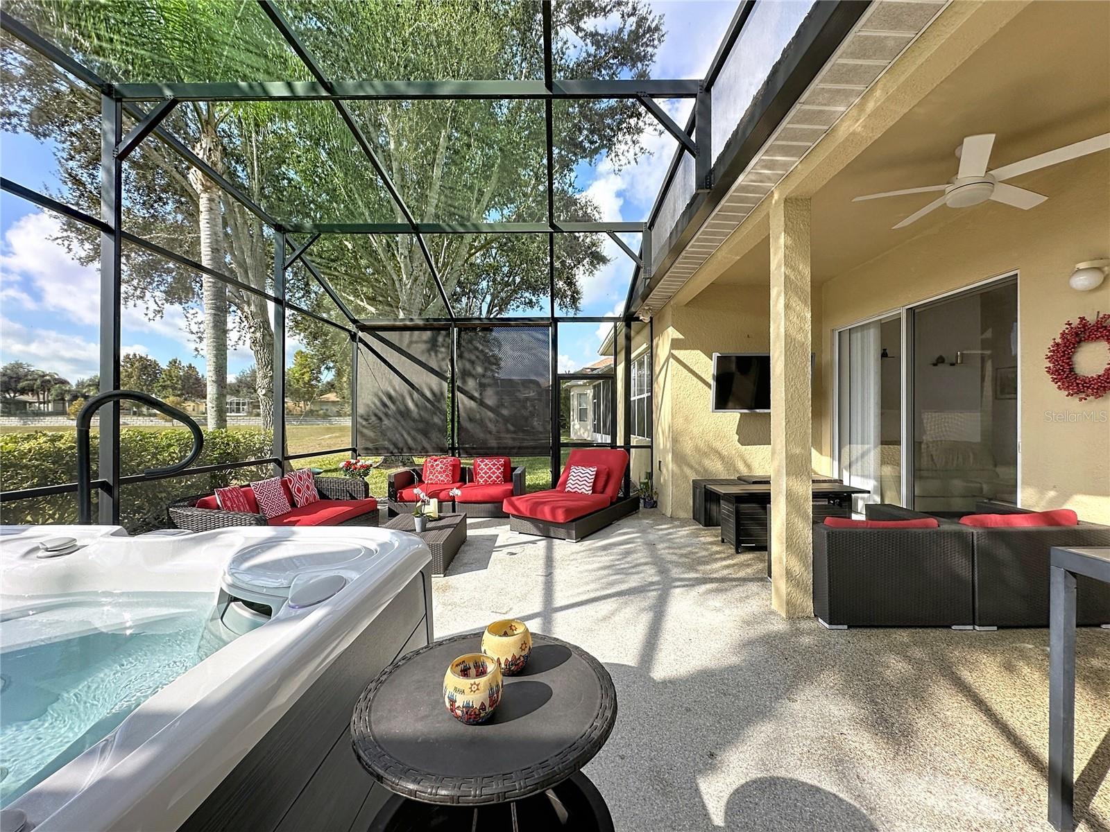 CASCADES OF GROVELAND (TRILOGY) - Residential