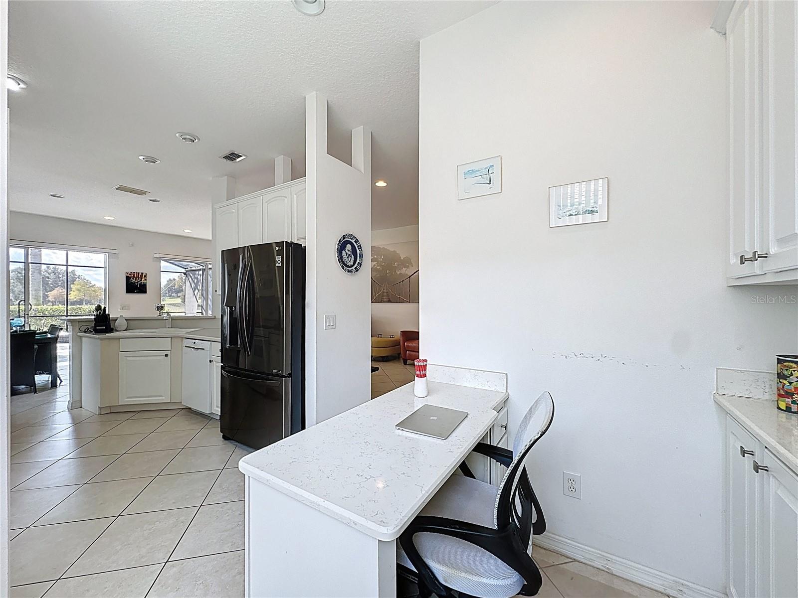 CASCADES OF GROVELAND (TRILOGY) - Residential