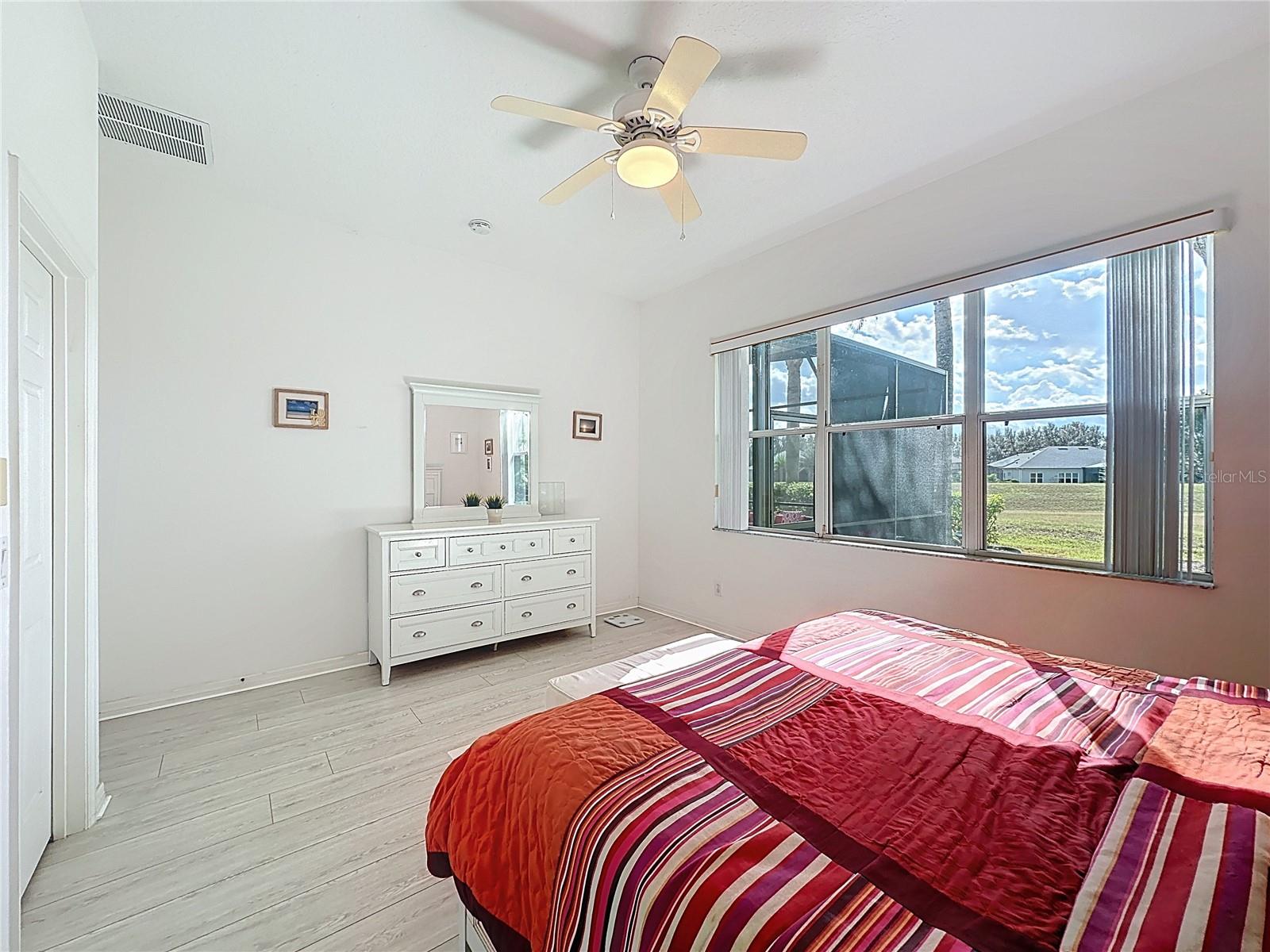 CASCADES OF GROVELAND (TRILOGY) - Residential