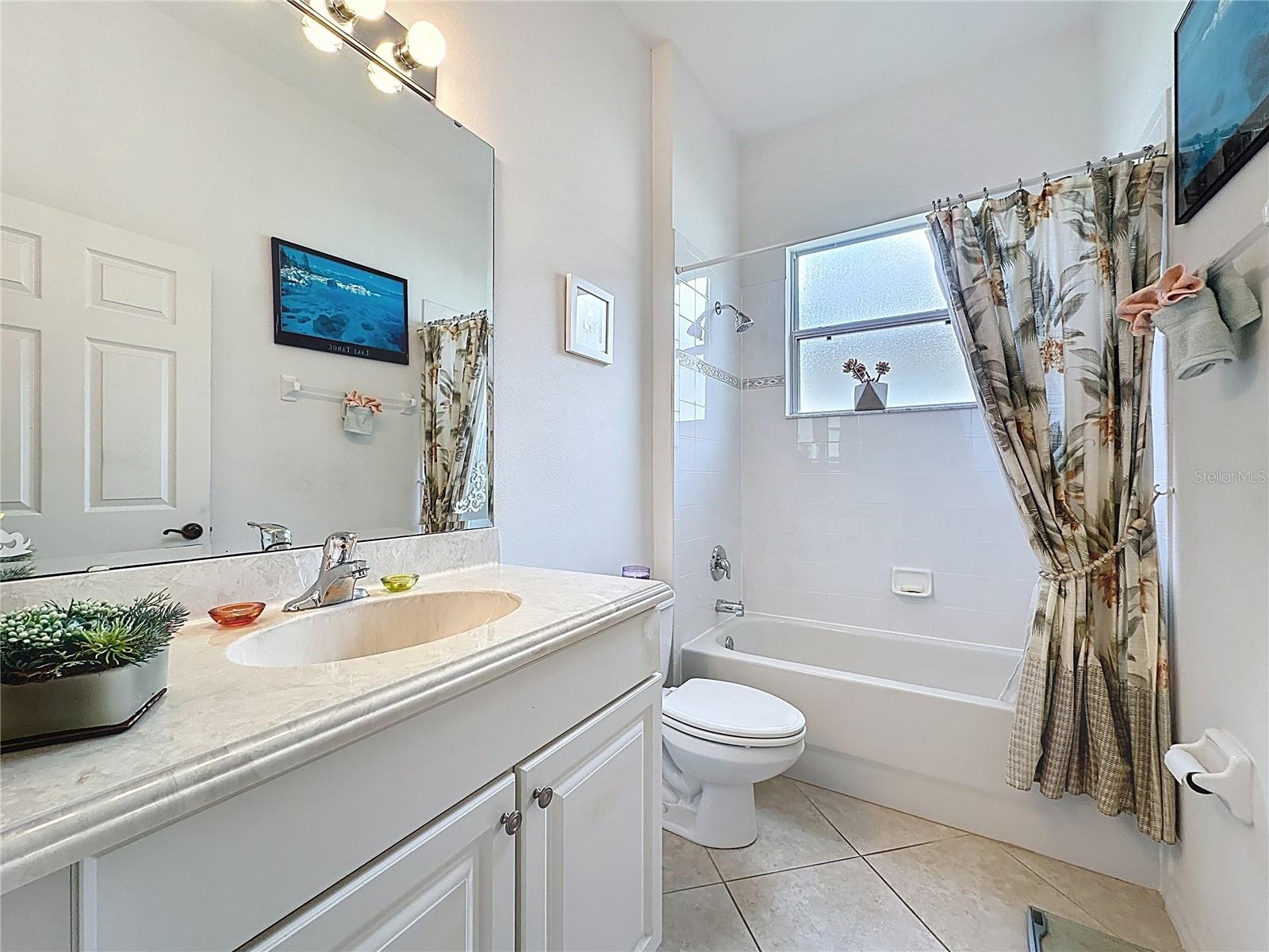 CASCADES OF GROVELAND (TRILOGY) - Residential