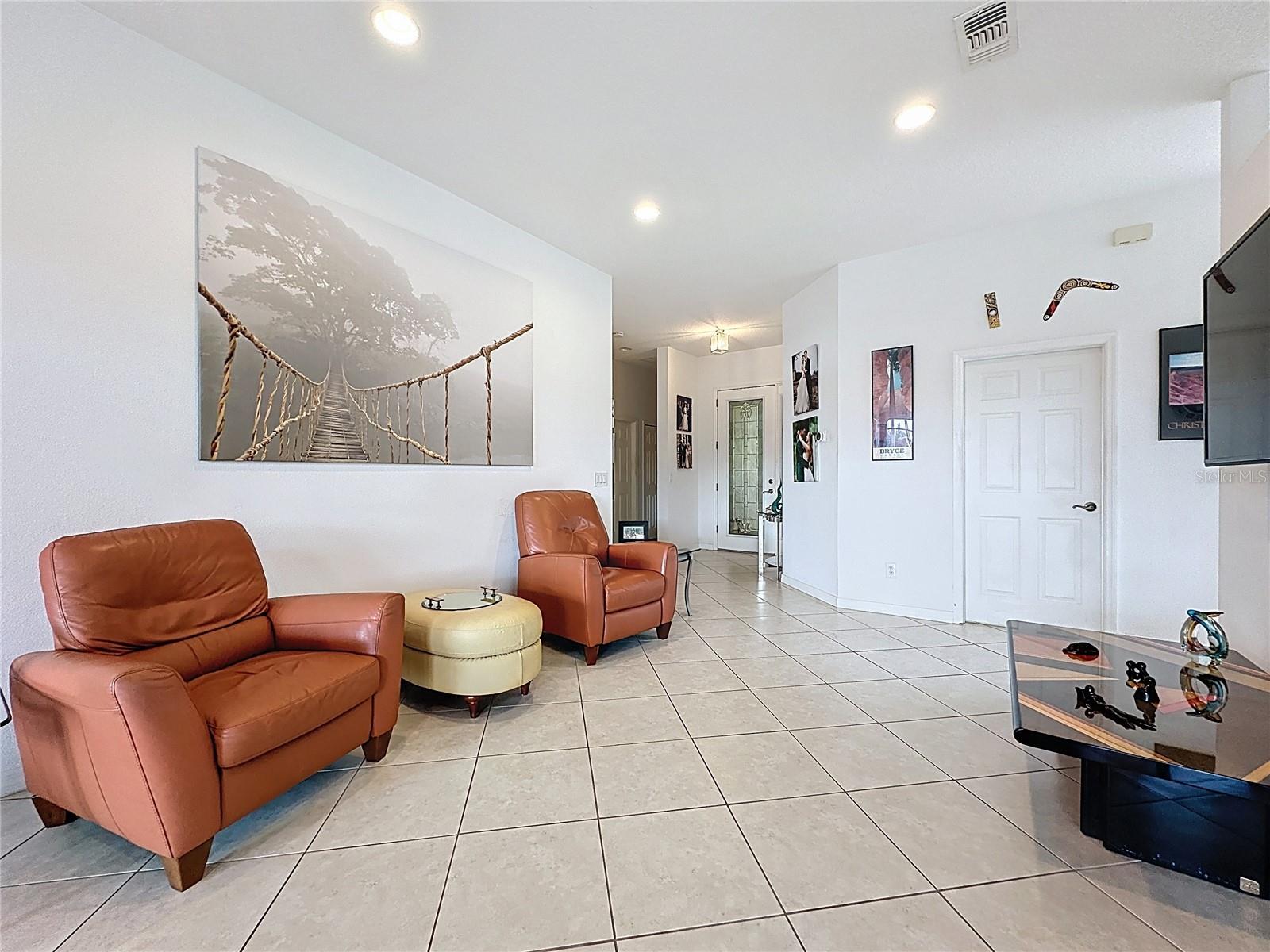 CASCADES OF GROVELAND (TRILOGY) - Residential