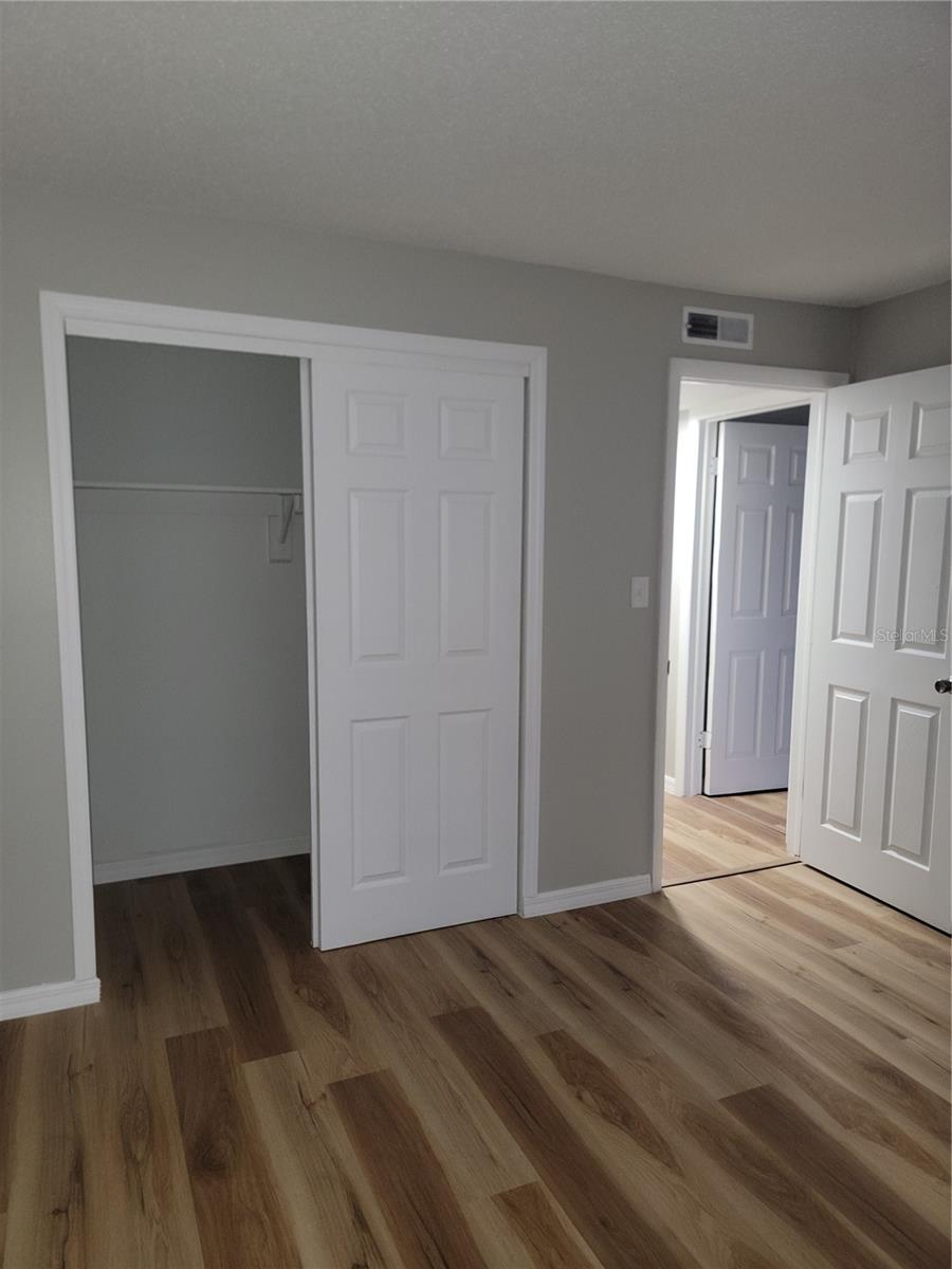 ACREAGE - Residential Lease