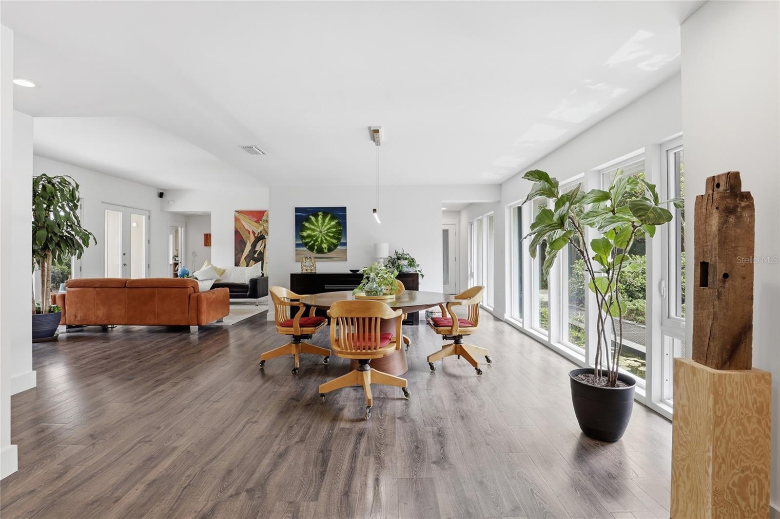 HILLSIDE - Residential