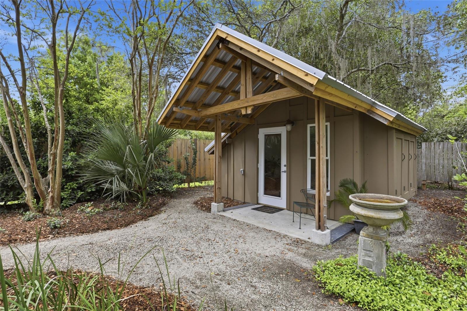 HILLSIDE - Residential