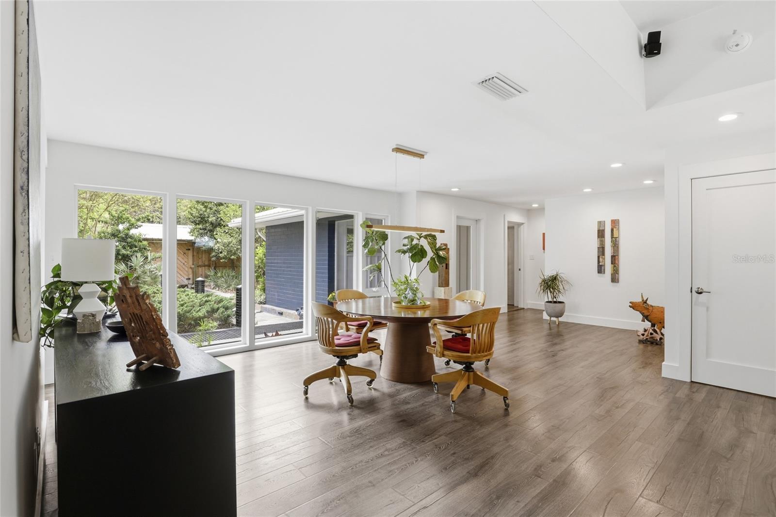 HILLSIDE - Residential