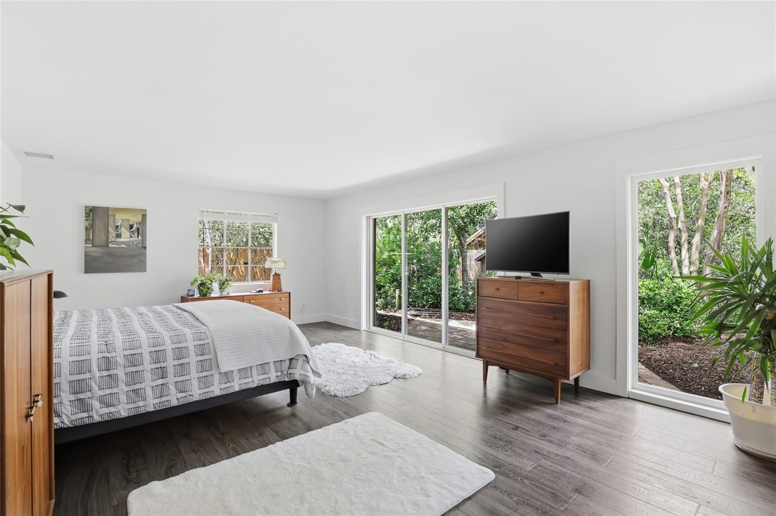 HILLSIDE - Residential