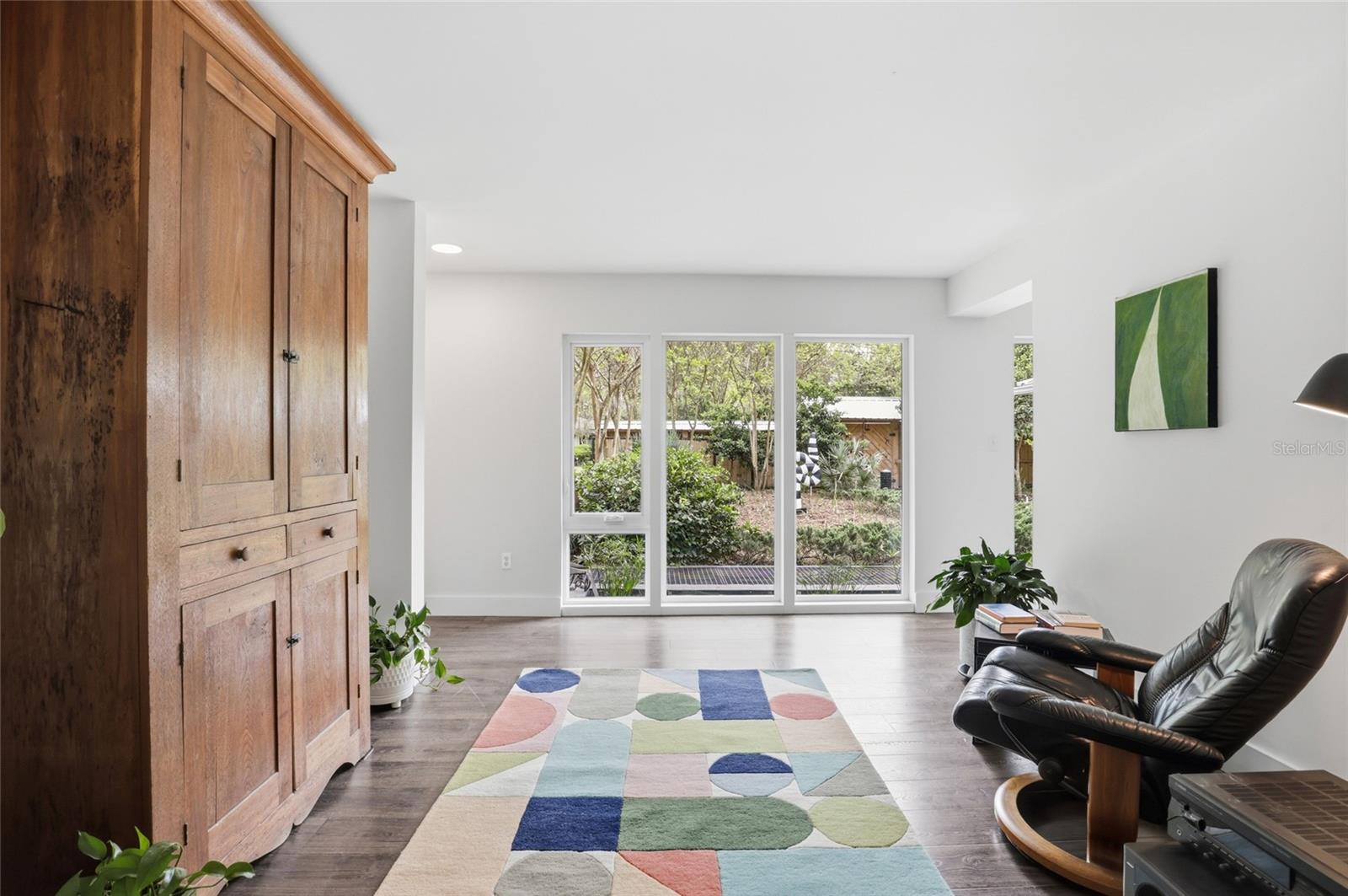 HILLSIDE - Residential