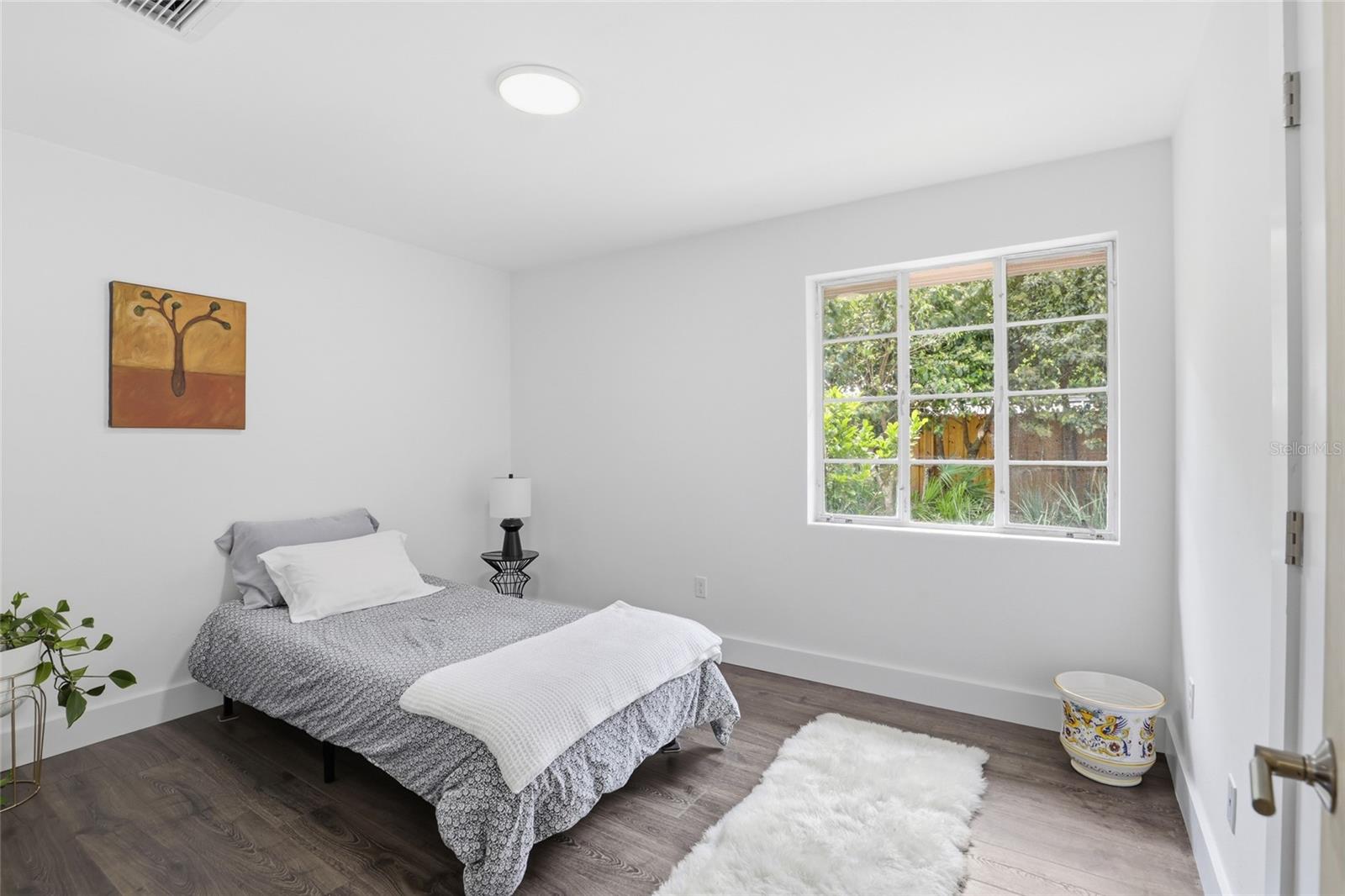 HILLSIDE - Residential