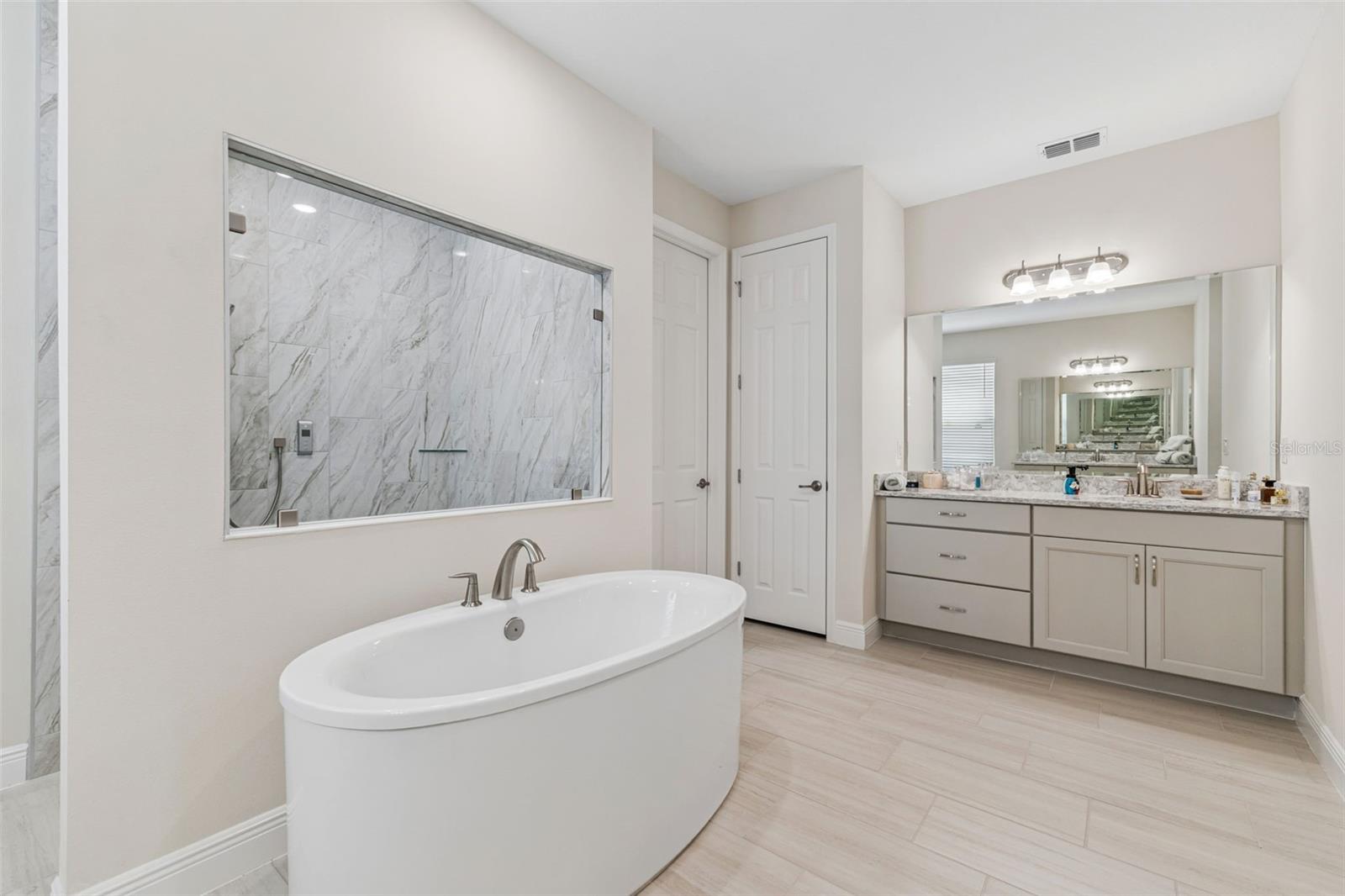 RIDGEVIEW PH 2 - Residential