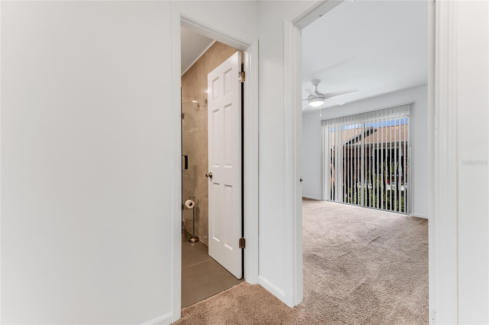 COLONIAL TWNHS CONDO APT PH 01 - Residential