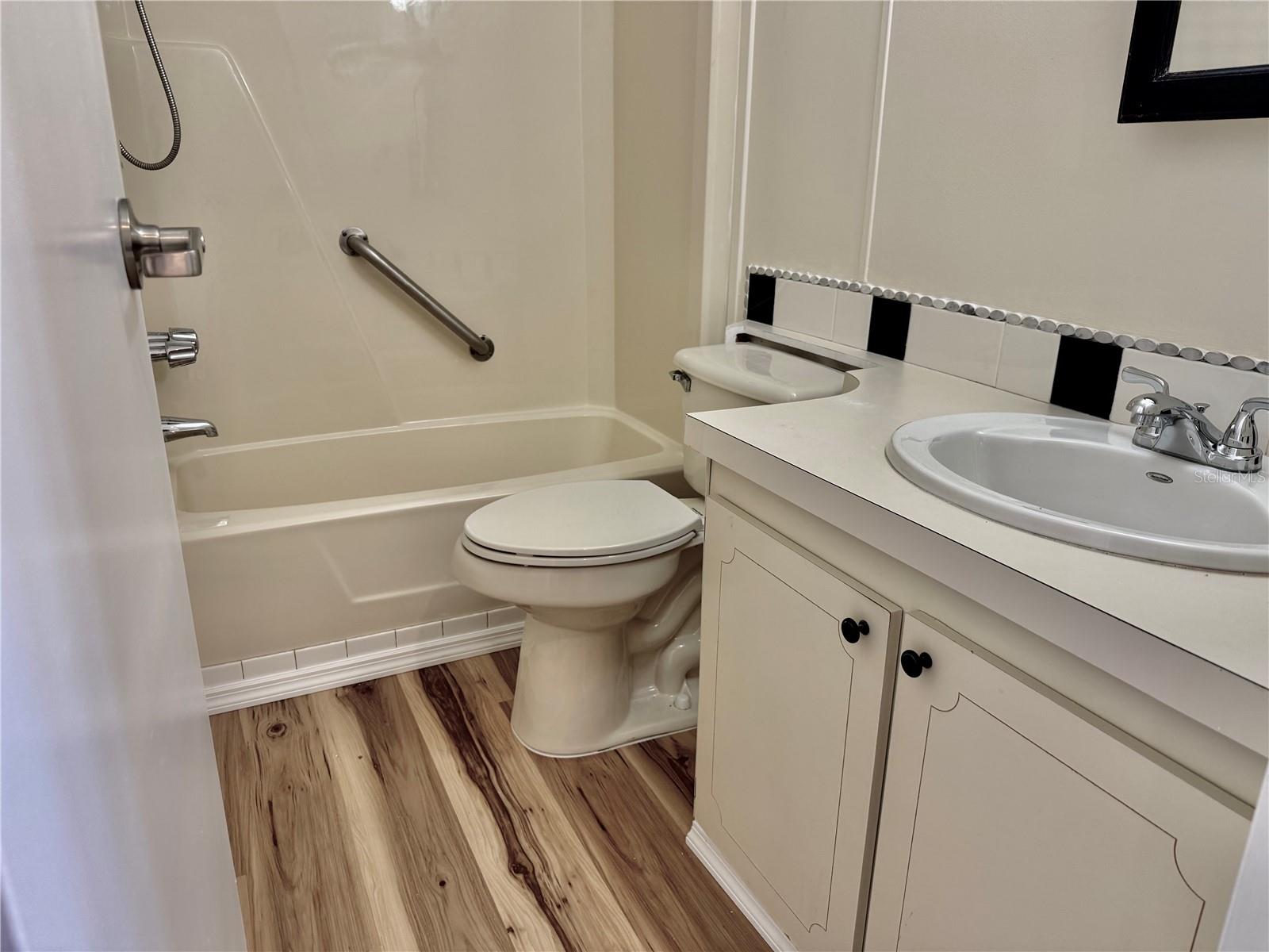 ZELLWOOD STATION COOP MH PARK - Residential