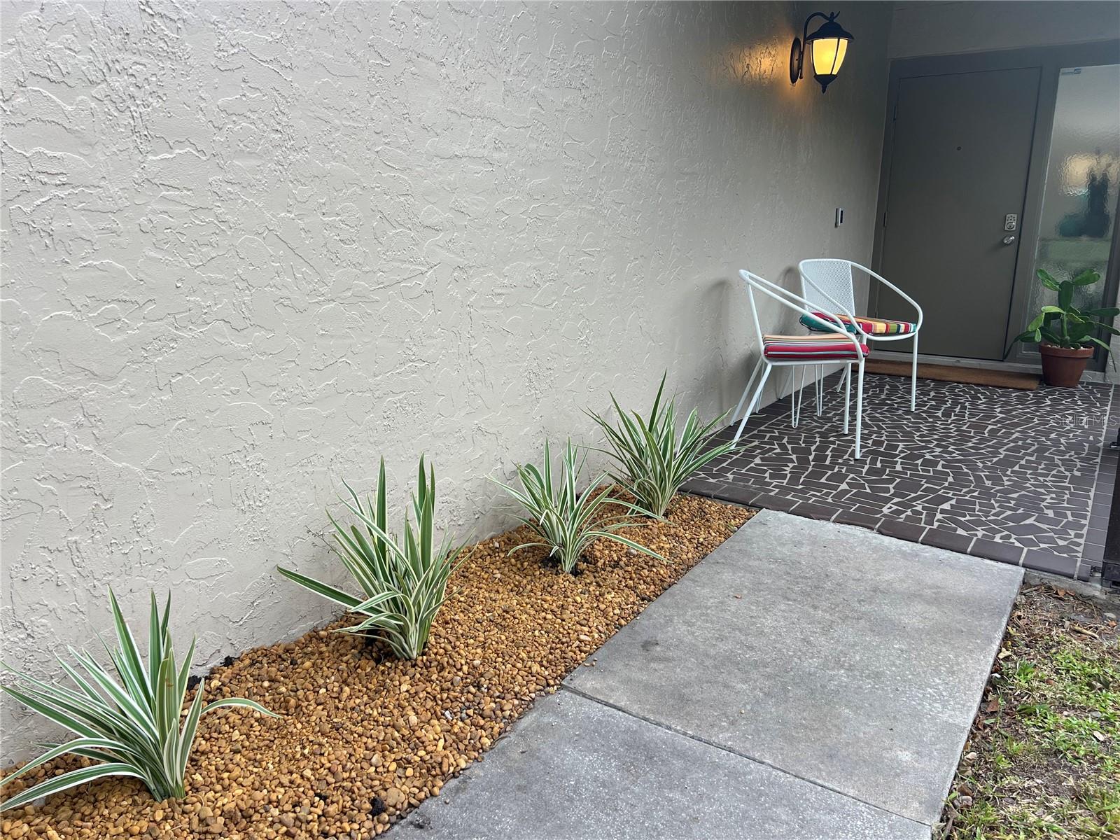3918 GLEN OAKS MANOR DRIVE