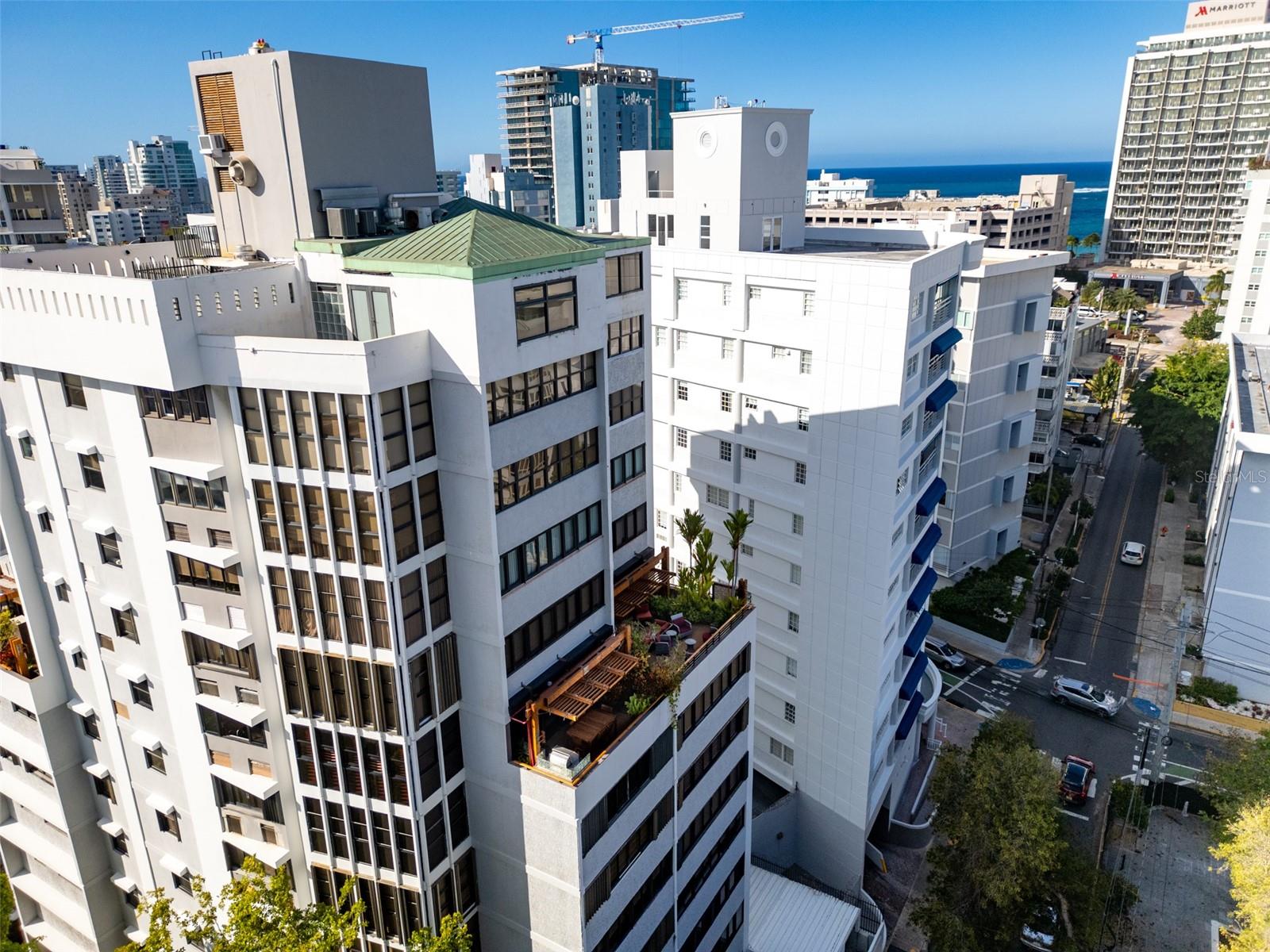 ROMAN MANSIONS - Residential