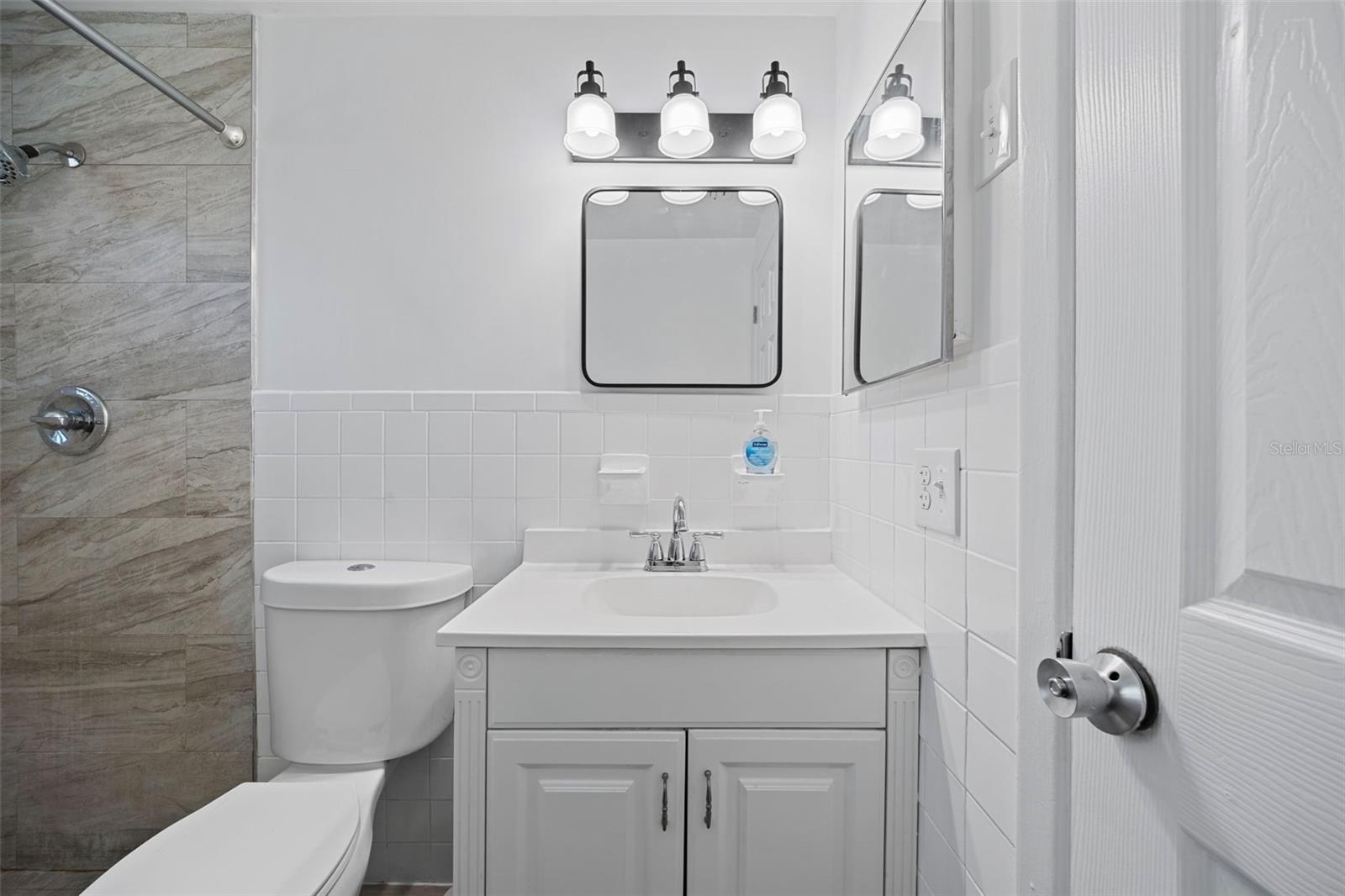 CREST RIDGE GARDENS - Residential