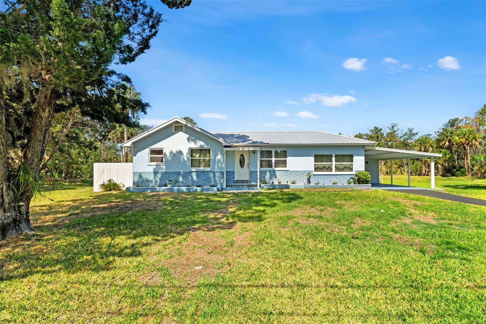 SUNNY SHORES - Residential