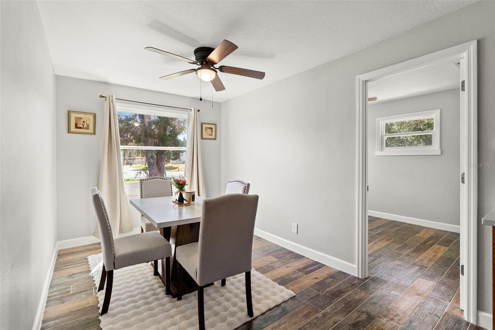 SUNNY SHORES - Residential