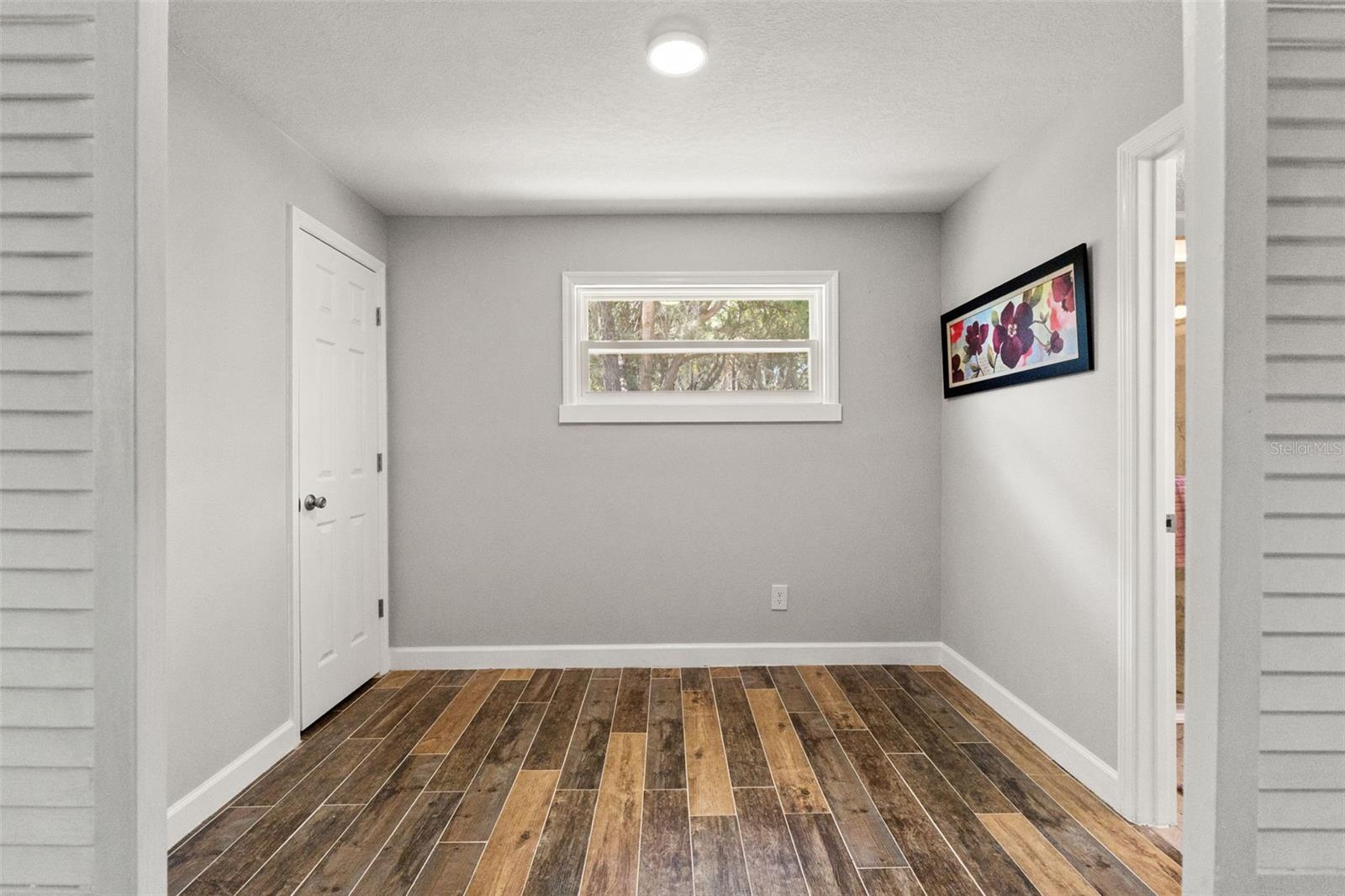 SUNNY SHORES - Residential