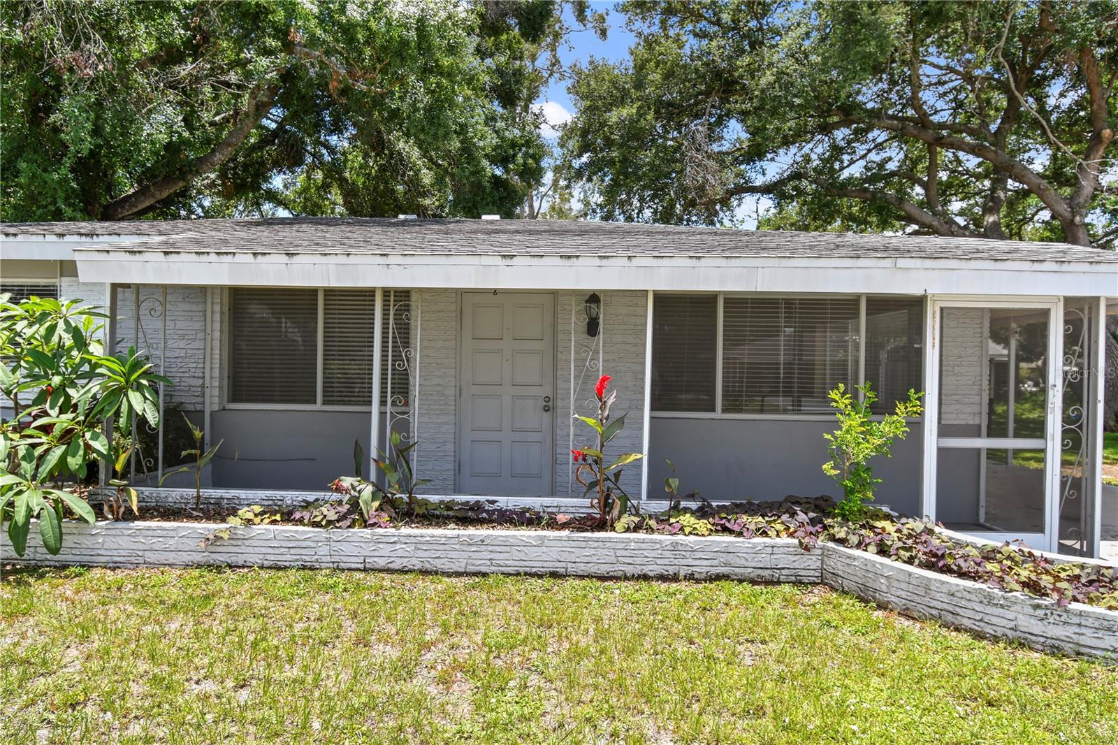 4484 BROOKSDALE DRIVE